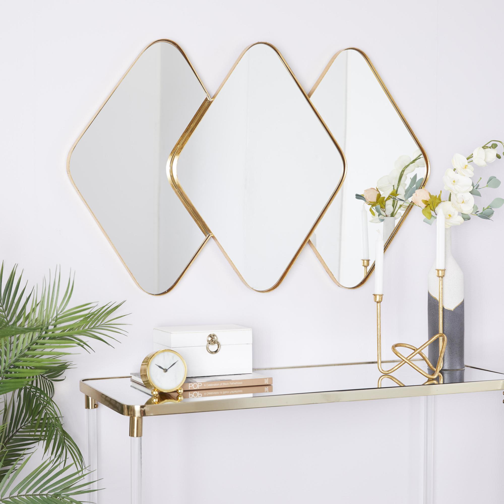 CosmoLiving by Cosmopolitan Gold Metal Overlapping Diamond Room Wall Mirror with Gold Frame