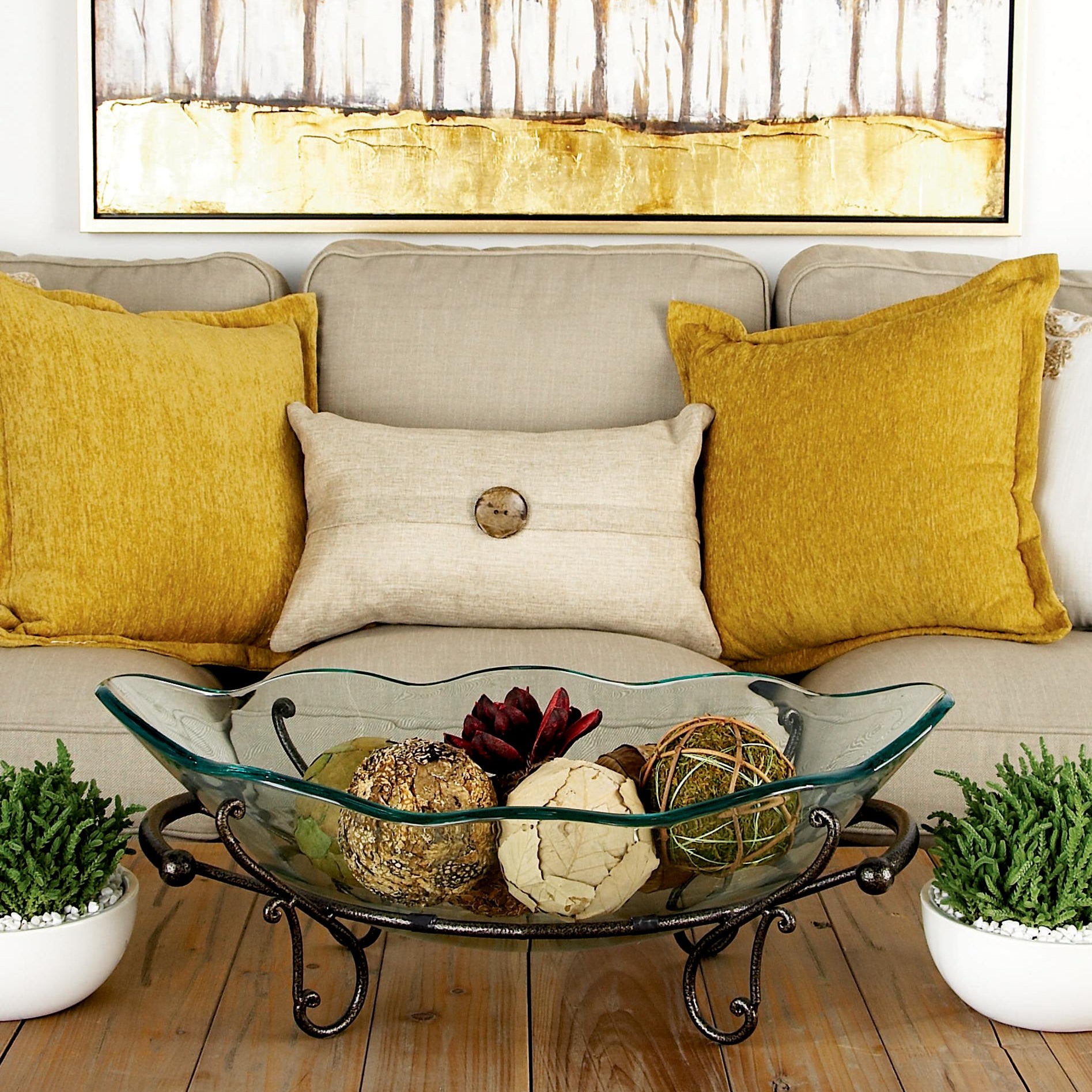 Kitchen Clear Tempered Glass Scalloped Edge Decorative Serving Bowl with Bronze Metal Scroll Stand