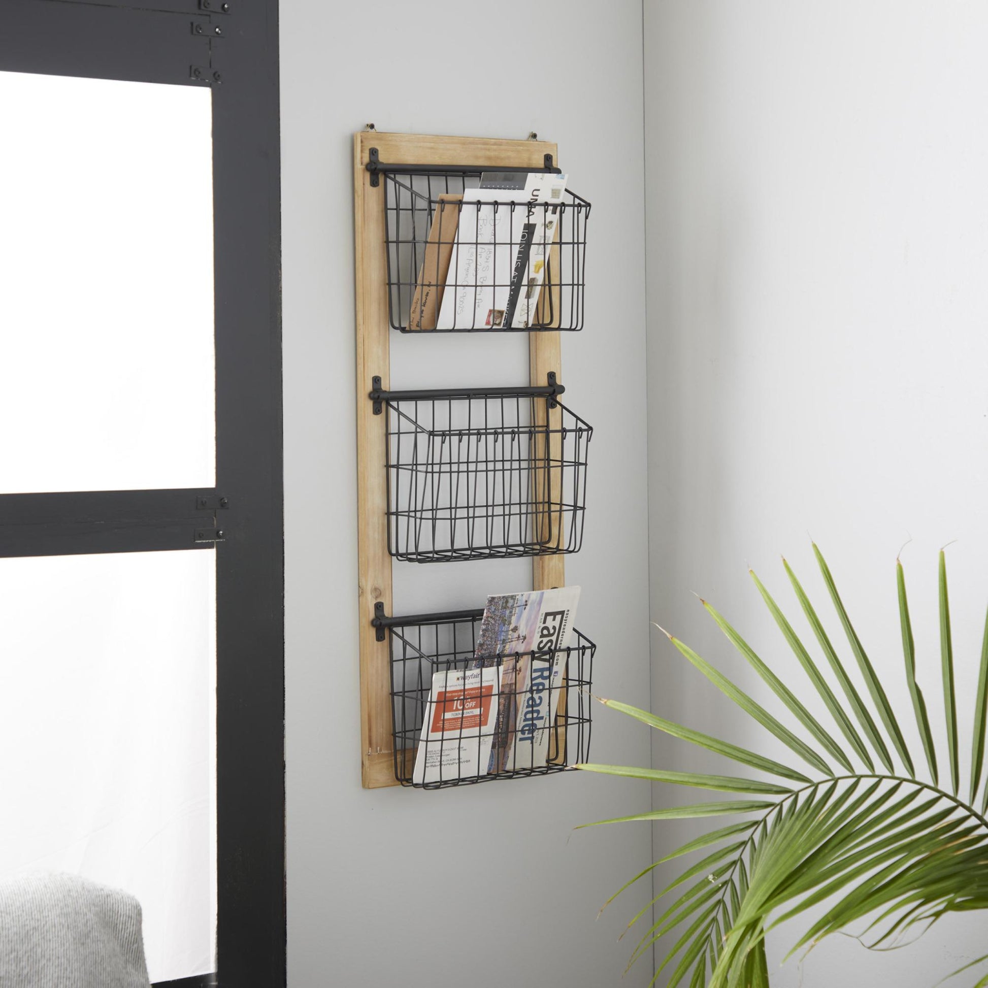 Black Metal 3 Slot Decorative Magazine Rack Holder with Suspended Baskets