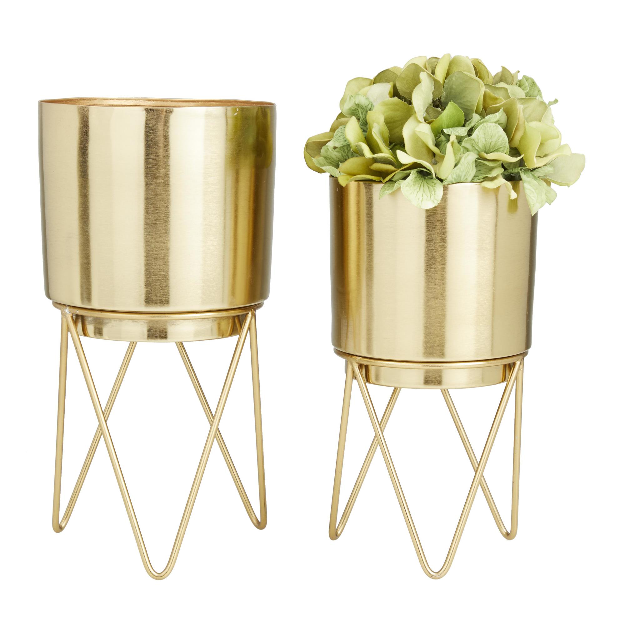 CosmoLiving by Cosmopolitan Set of 2 Gold Metal Indoor Outdoor Planter with Removable Stand