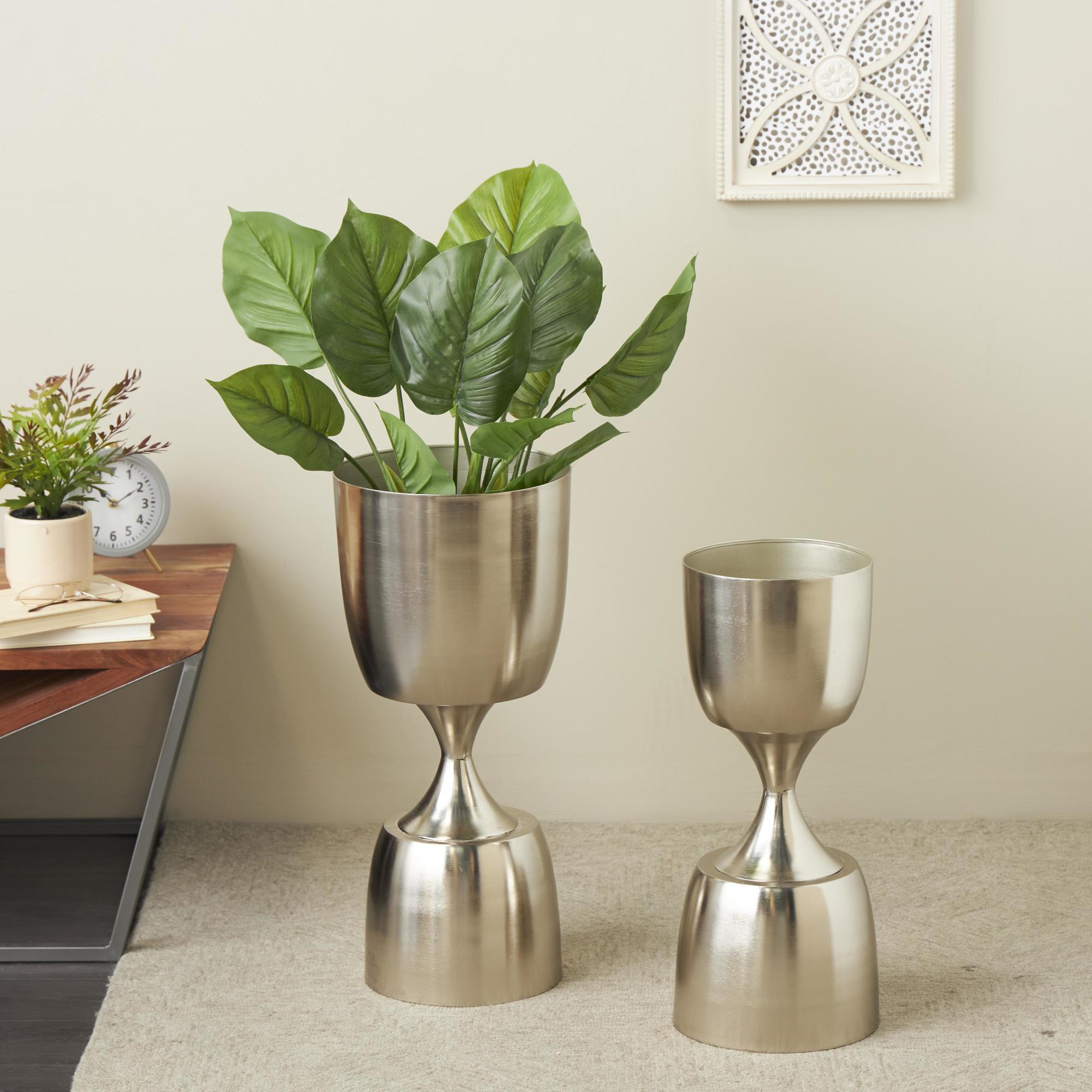 Set of 2 Metal Hourglass Shaped Indoor Outdoor Planter with Elevated Base