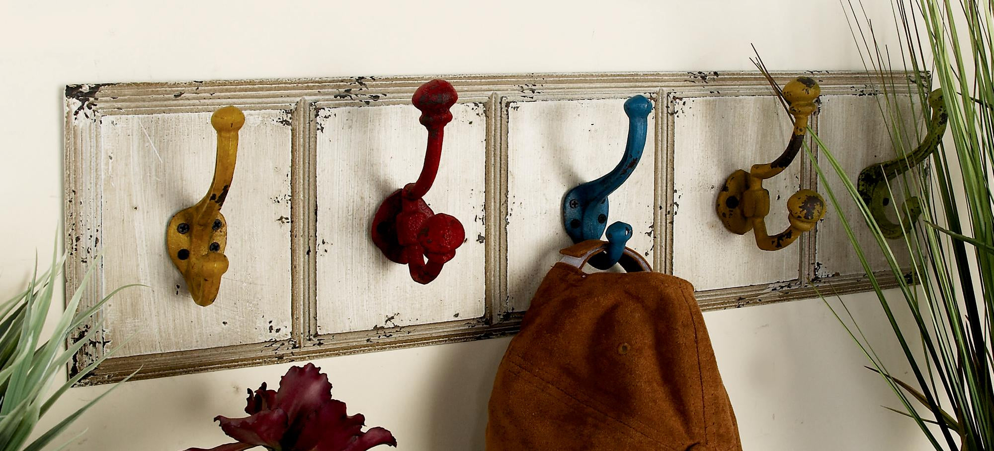 White Wooden 5 Hangers Home Wall Hook with Multi Colored Hooks