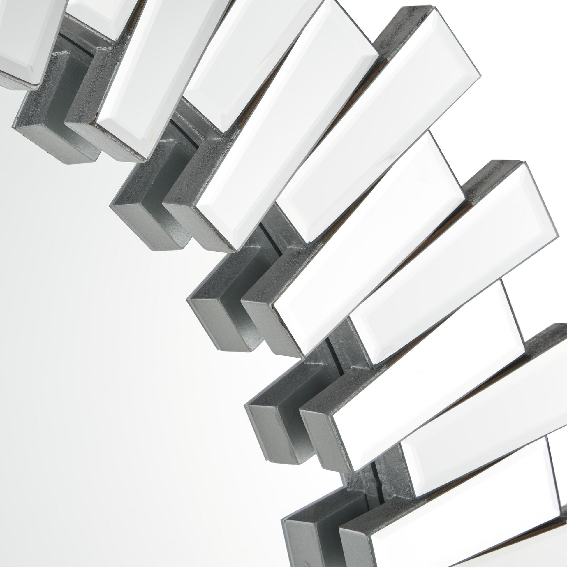 CosmoLiving by Cosmopolitan Starburst Silver Glass Room Wall Mirror