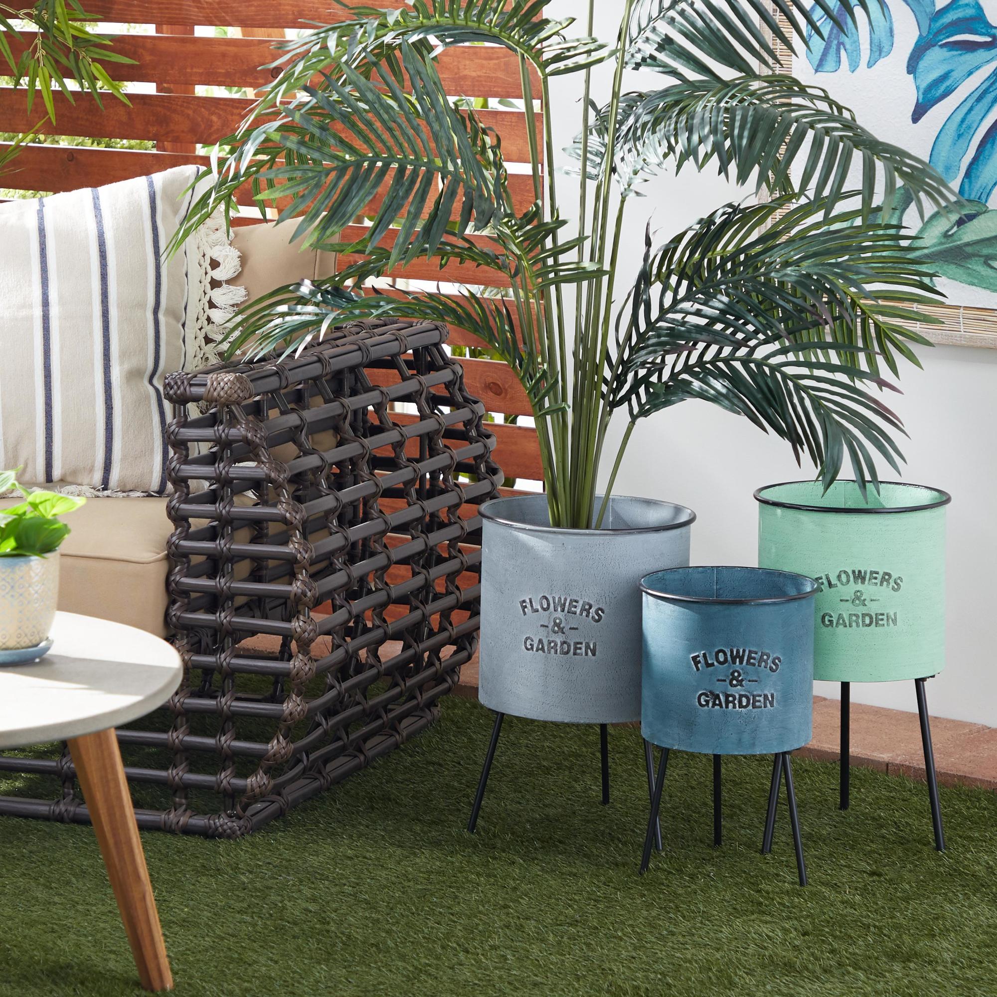 Set of 3 Text Blue Metal Indoor Outdoor Planter with Flowers And Garden Text and Black Tripod Legs