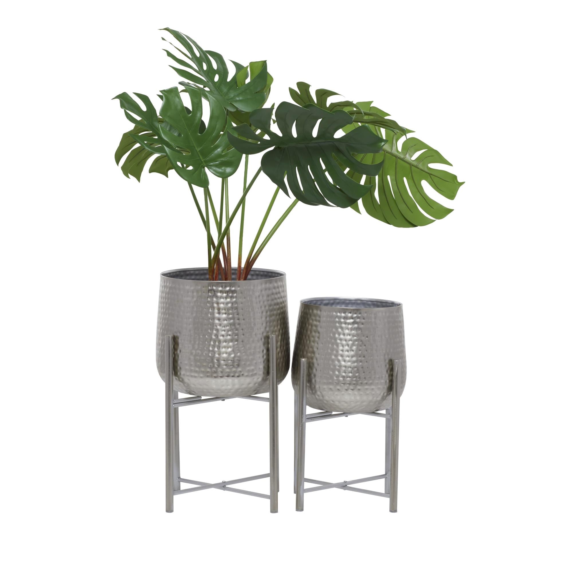 CosmoLiving by Cosmopolitan Set of 2 Metal Hammered Indoor Outdoor Planter with Removable Stand