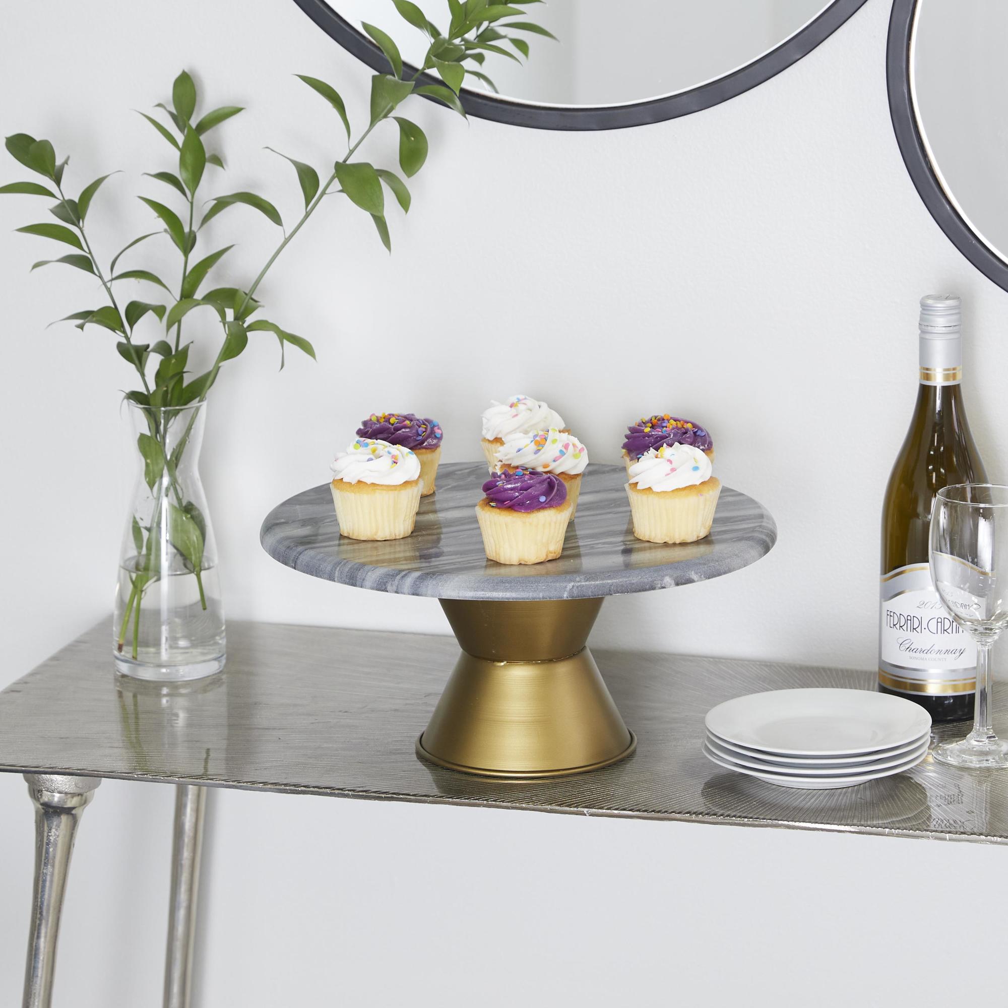 CosmoLiving by Cosmopolitan Ceramic Decorative Cake Stand with Gold Base