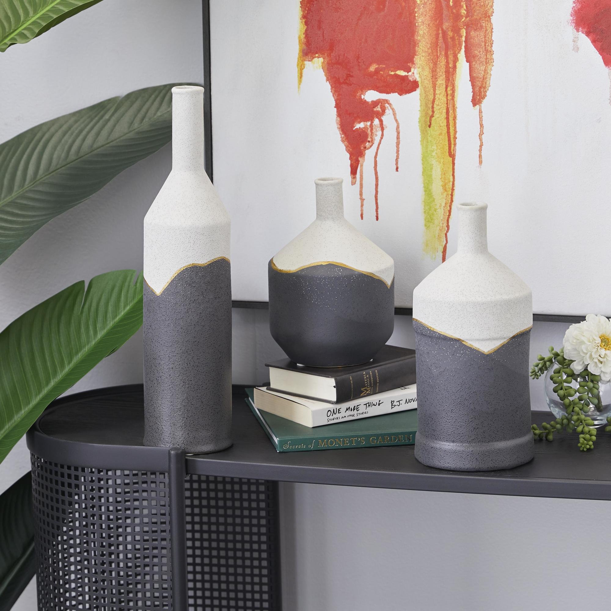CosmoLiving by Cosmopolitan Set of 3 Black Ceramic Decorative Vase