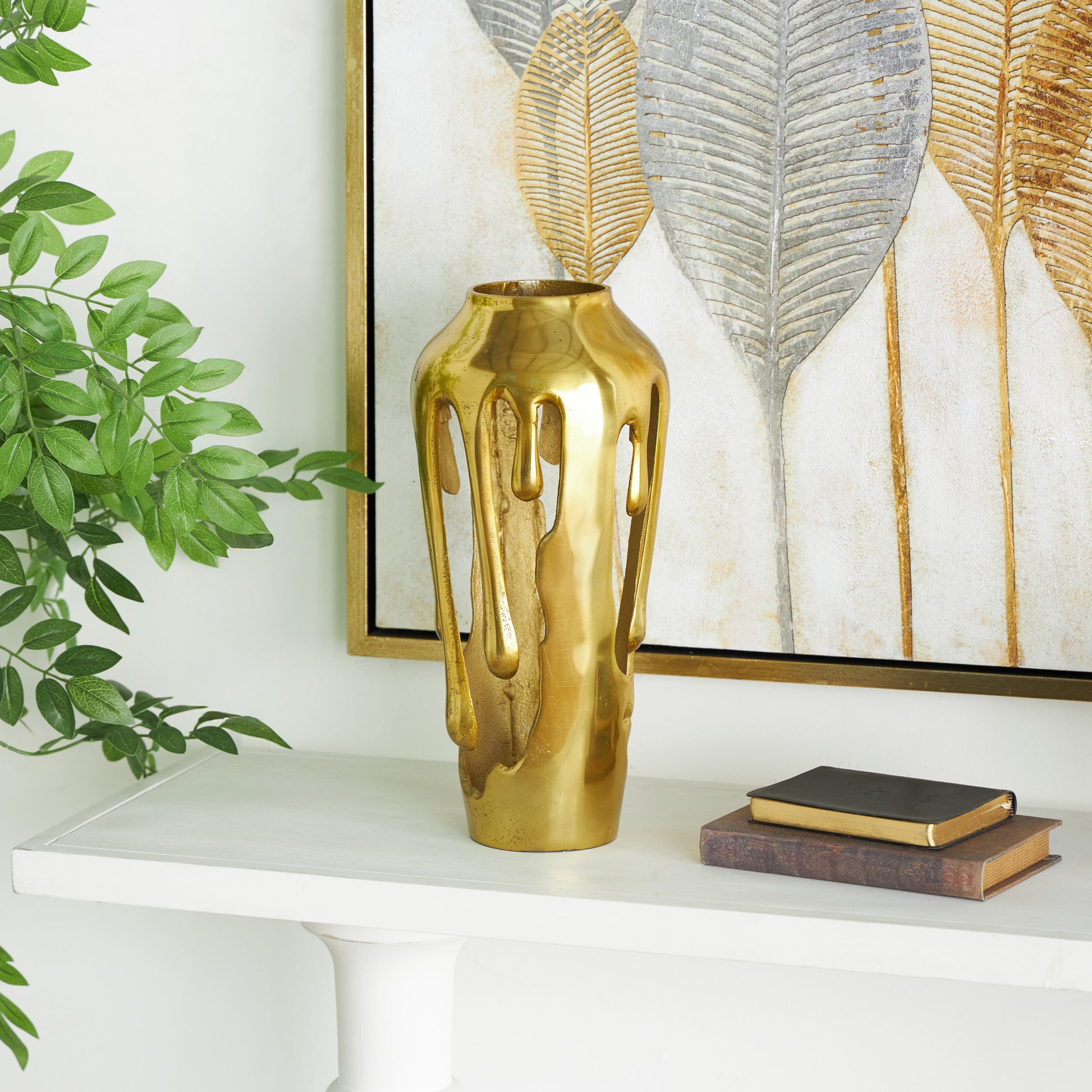 Abstract Aluminum Metal Drip Decorative Vase with Melting Designed Body