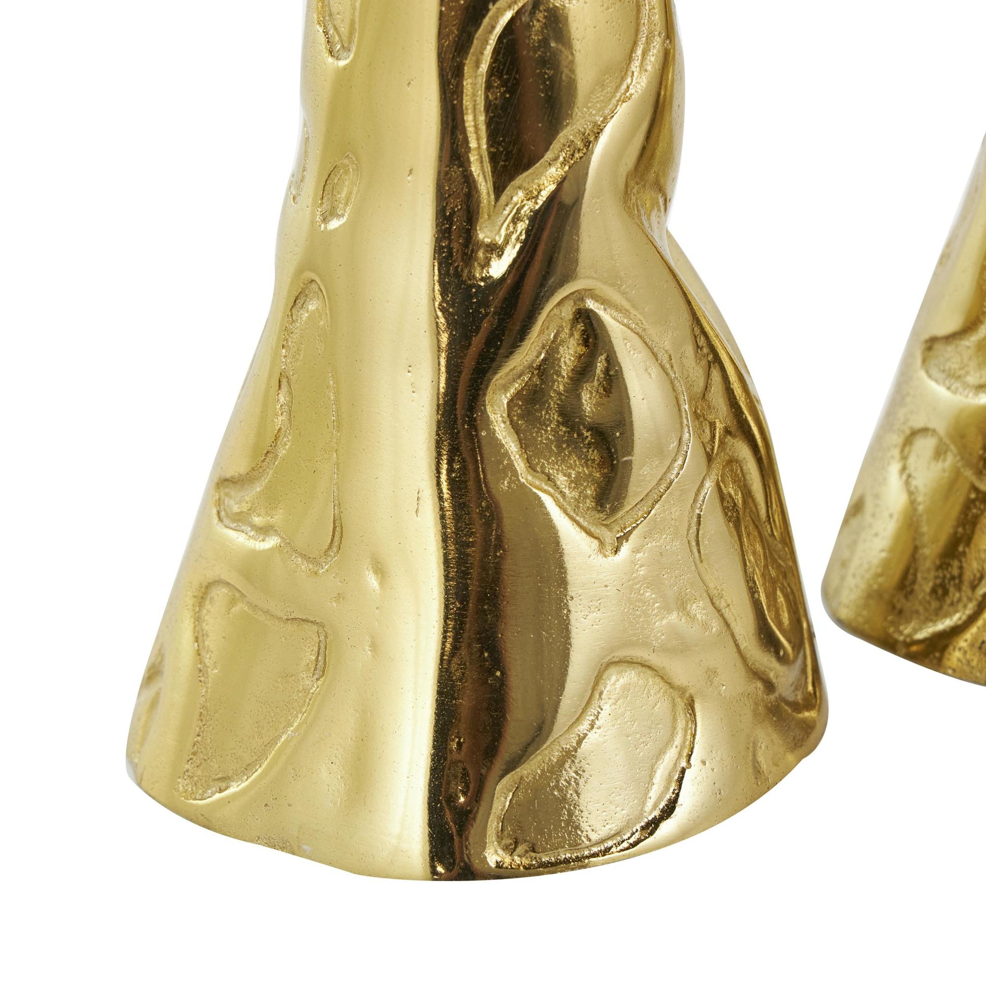 Set of 2 Giraffe Gold Aluminum Metal Decorative Sculpture
