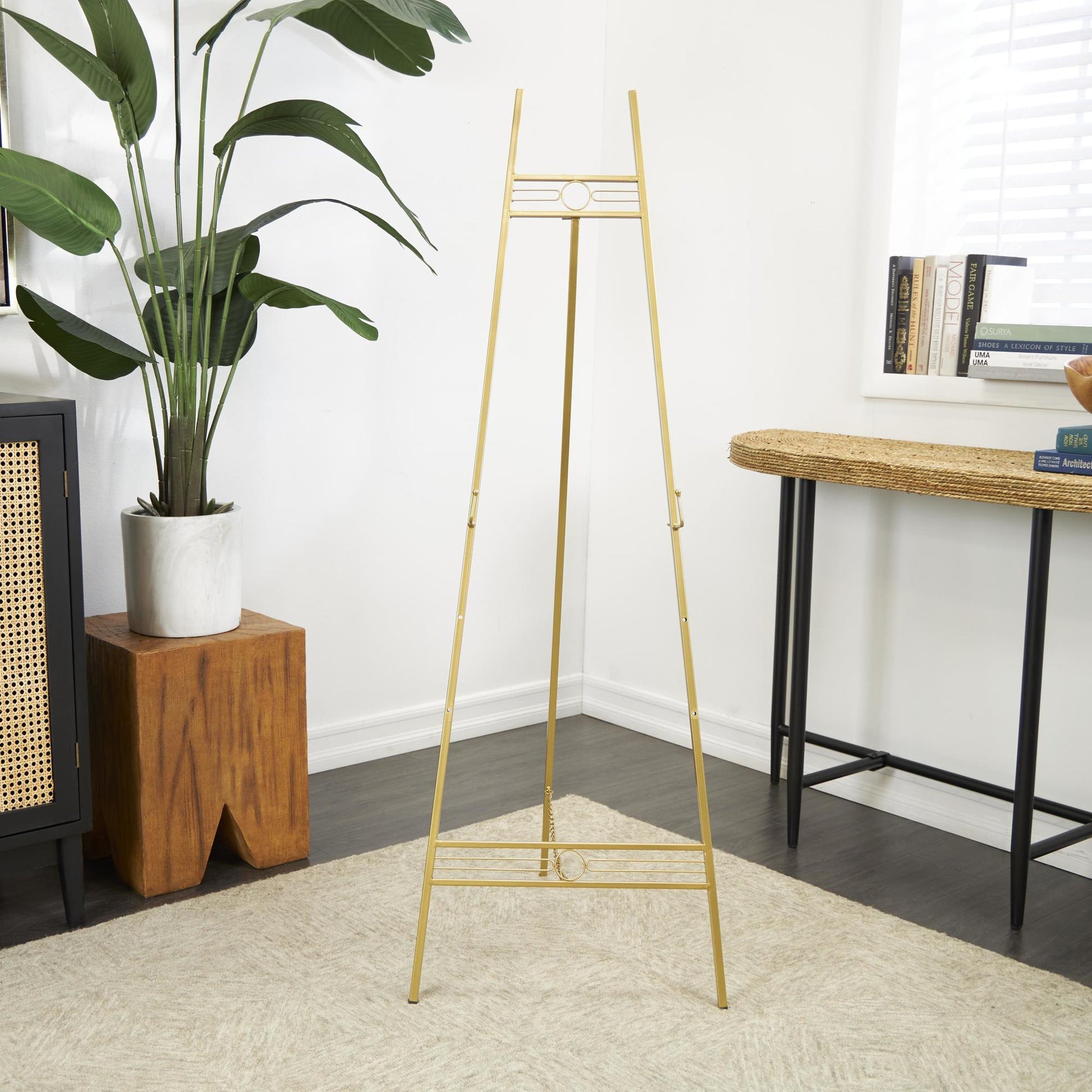 Geometric Metal 3 Tier Display Easel with Chain Support