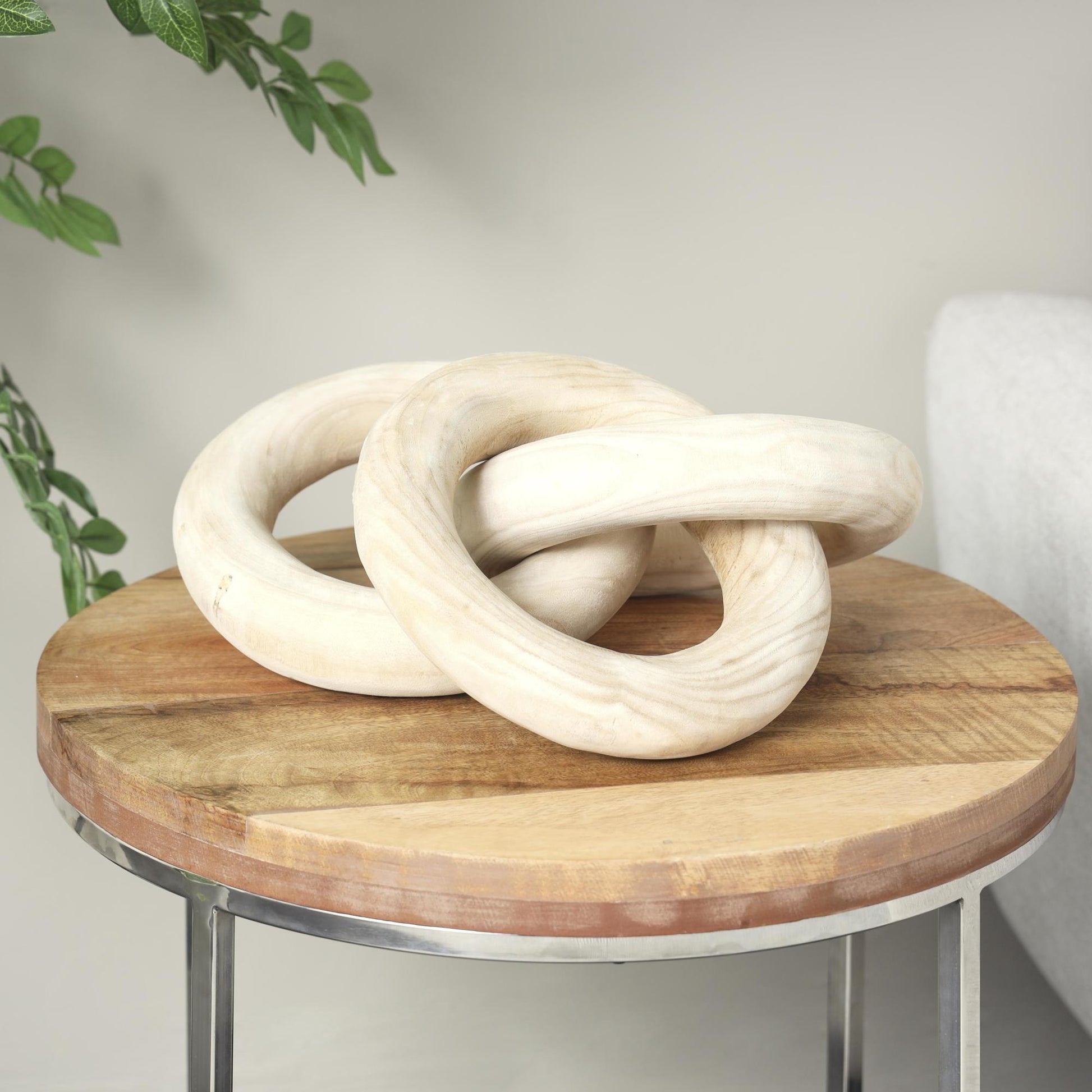 Chain Cream Wood 3 Link Decorative Sculpture with Natural Wood Grain