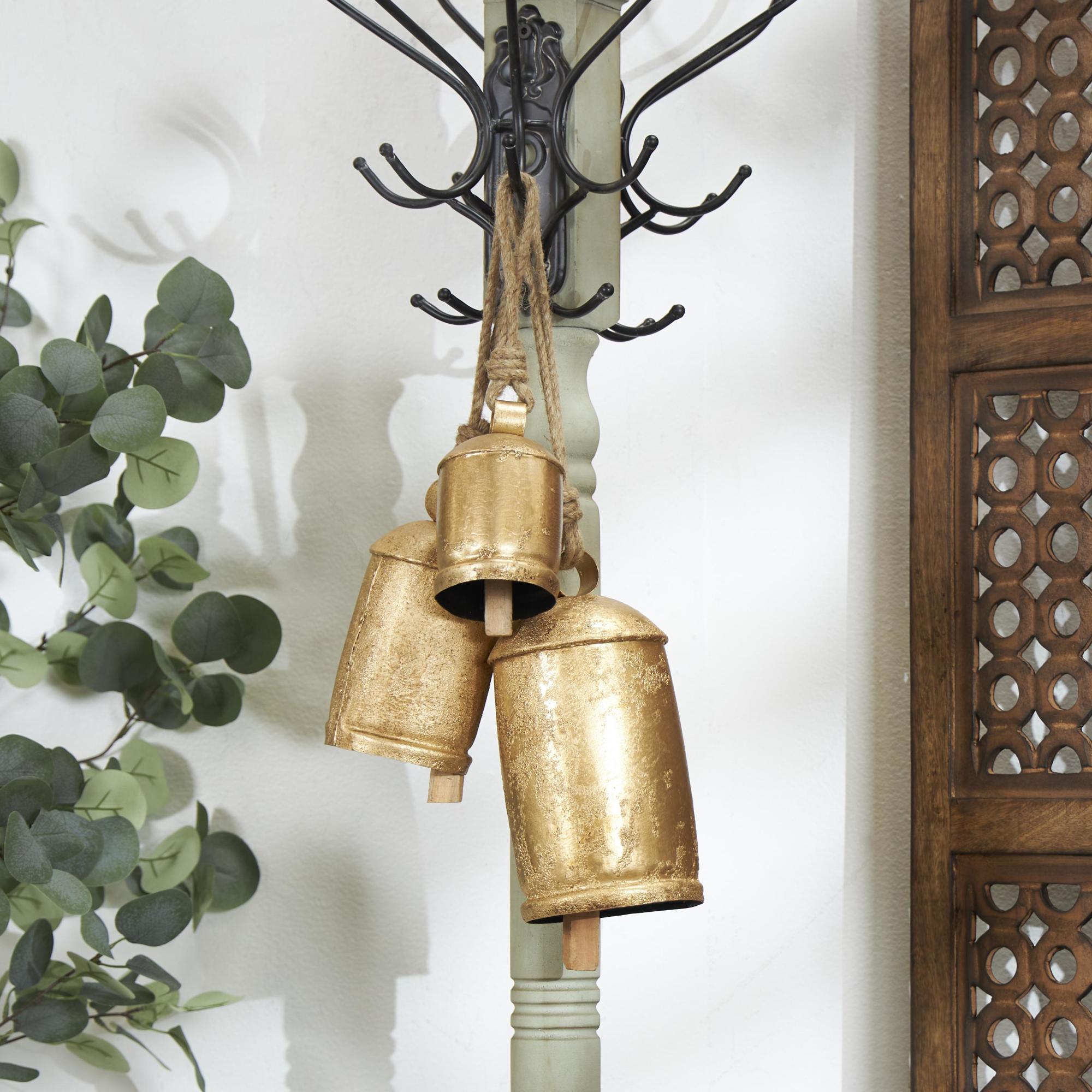 Set of 3 Metal Cluster Indoor Outdoor Decorative Cow Bells with Jute Hanging Rope Set of 3 10",8",6"H