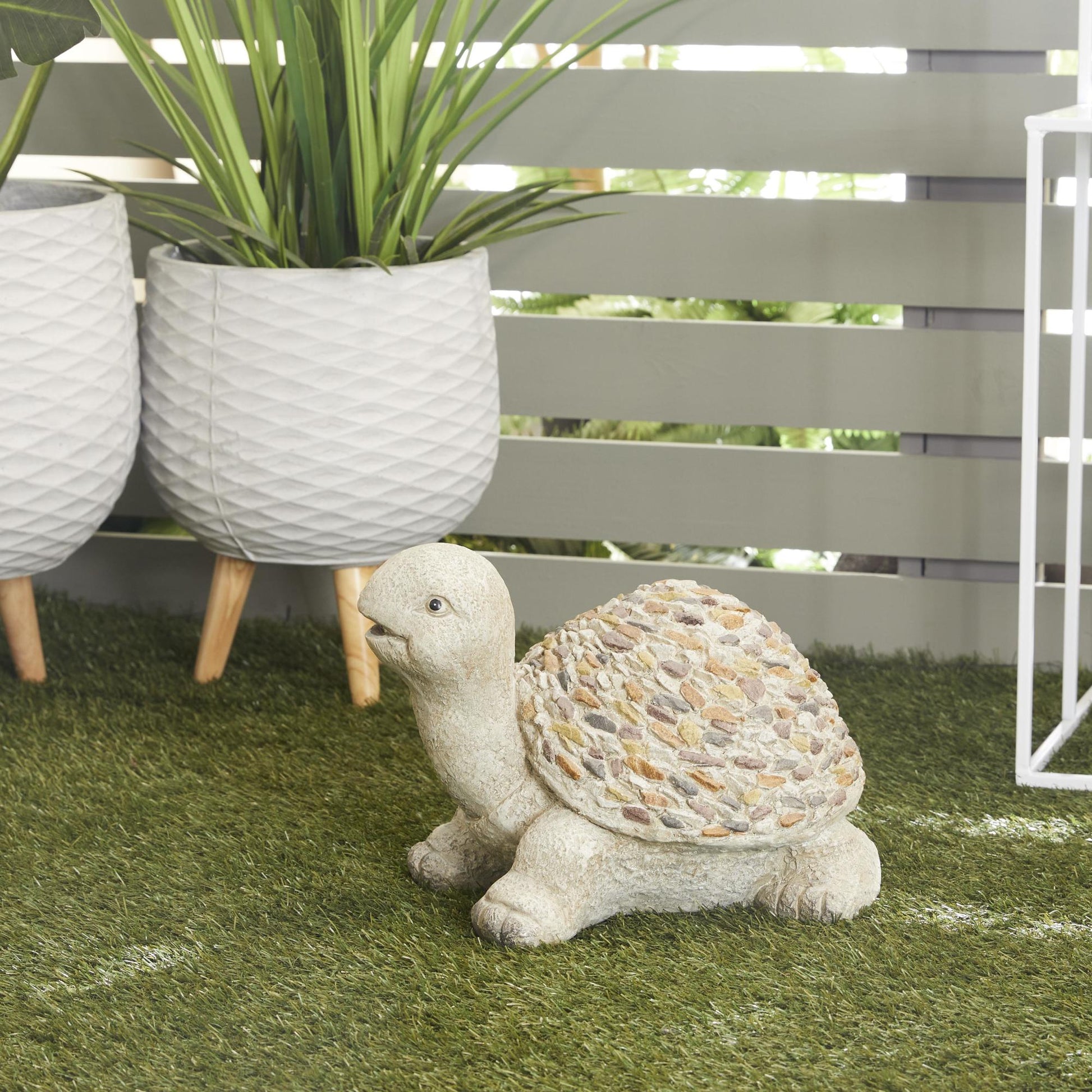 Turtle White Polystone Indoor Outdoor Decorative Garden Sculpture with Stone Mosaic Design