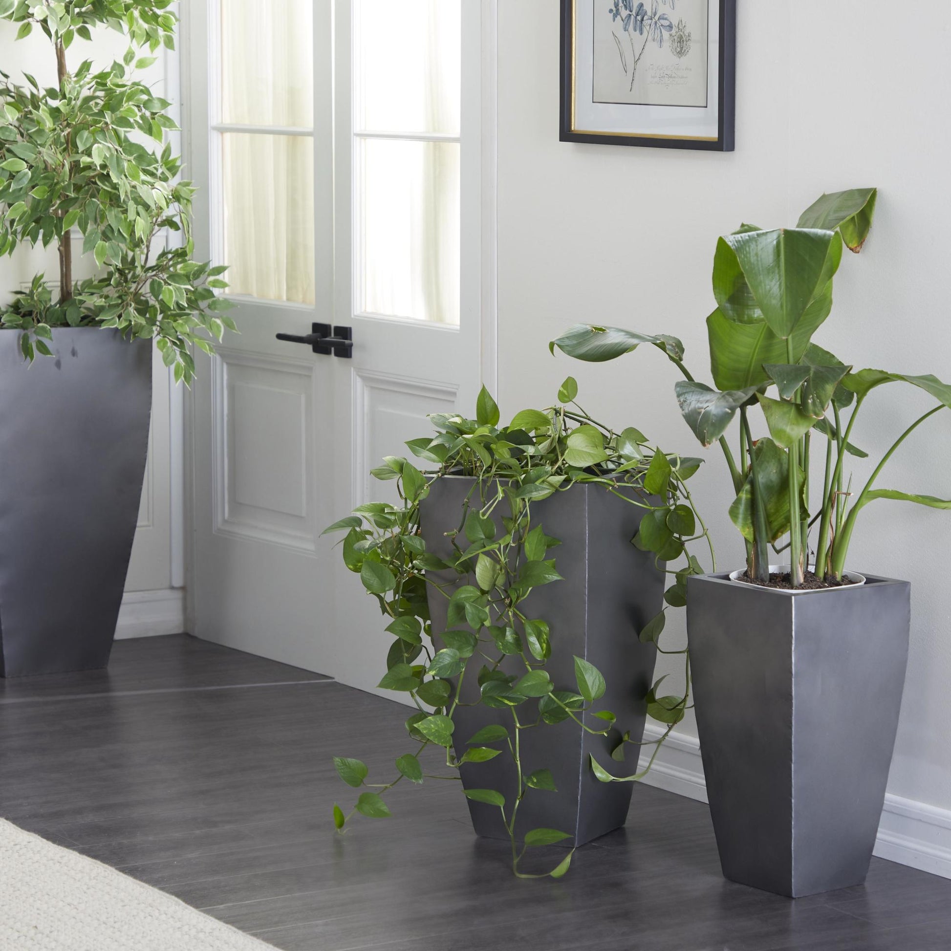 Set of 3 Metal Light Weight Indoor Outdoor Planter with Tapered Base