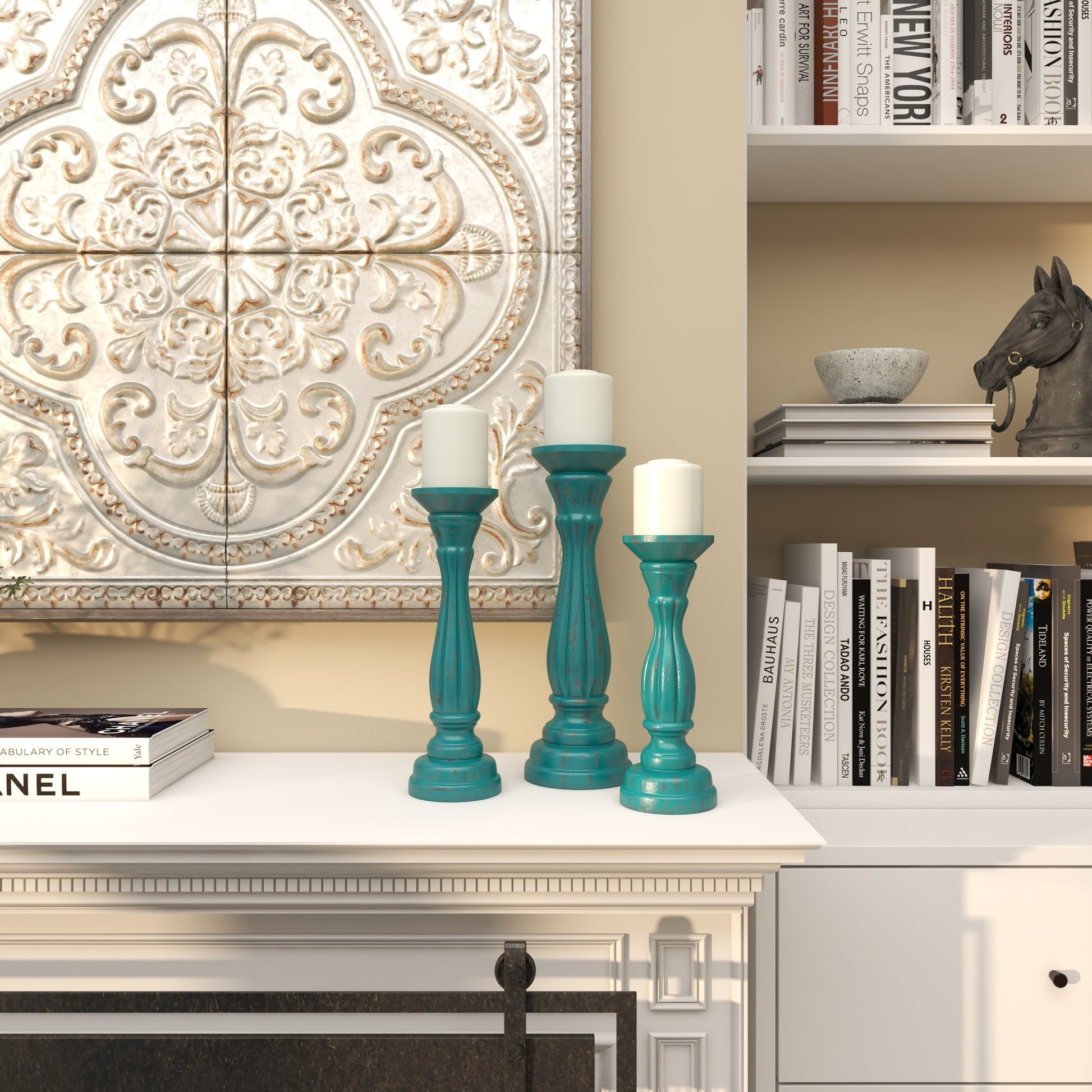 Set of 3 Wooden Distressed Turned Pillar Decorative Candle Holder