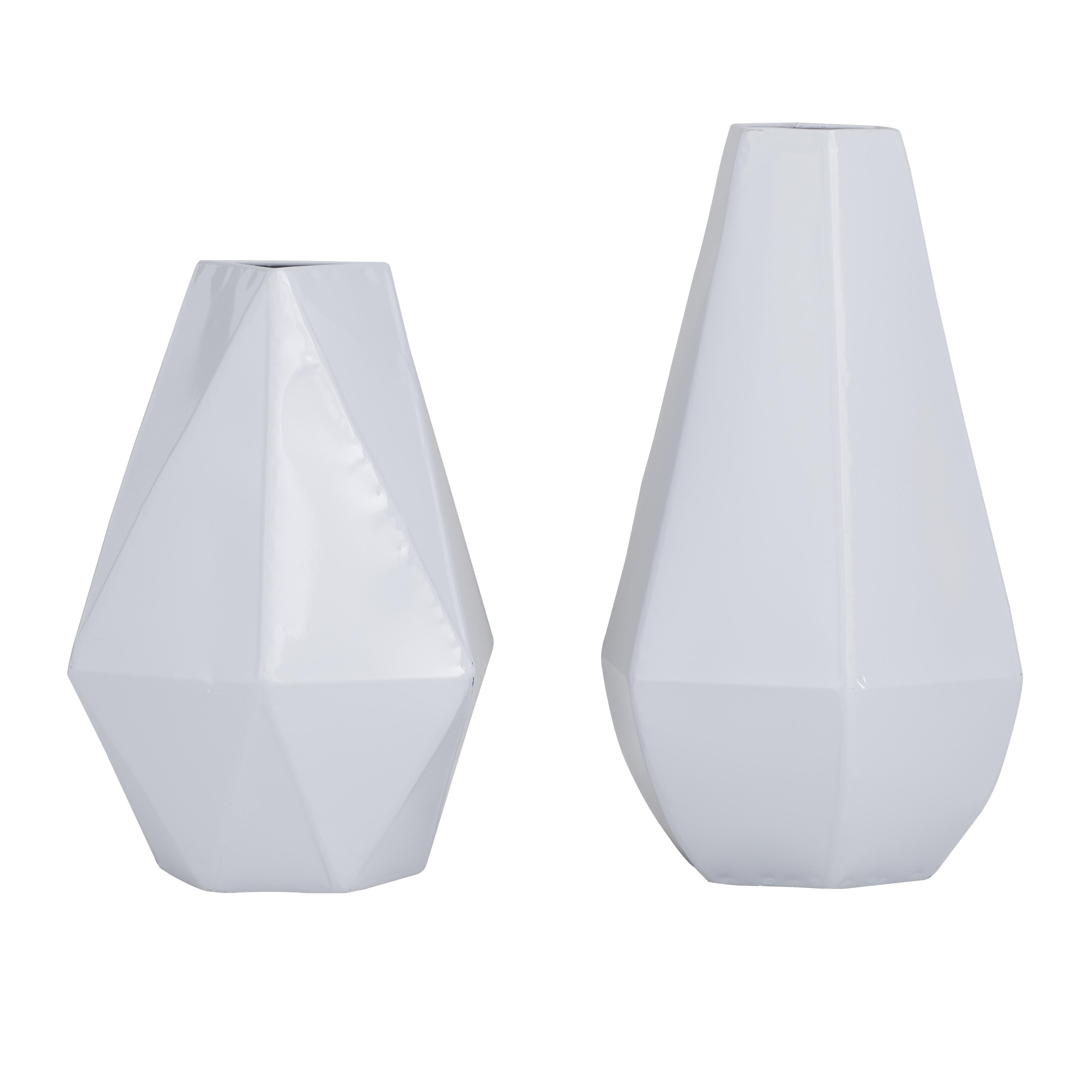 CosmoLiving by Cosmopolitan Set of 2 Geometric Metal Decorative Vase