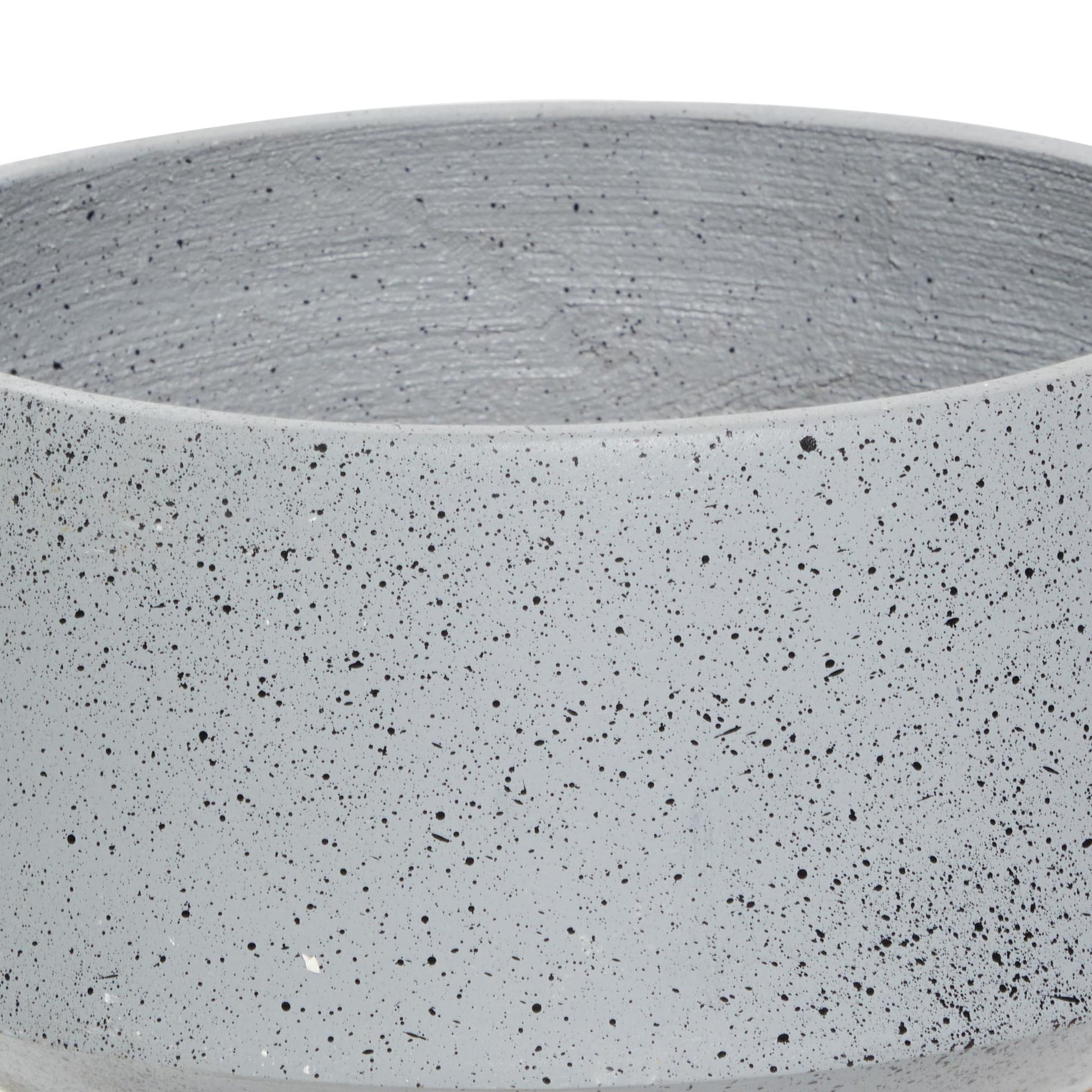 Set of 2 Gray Magnesium Oxide Planter