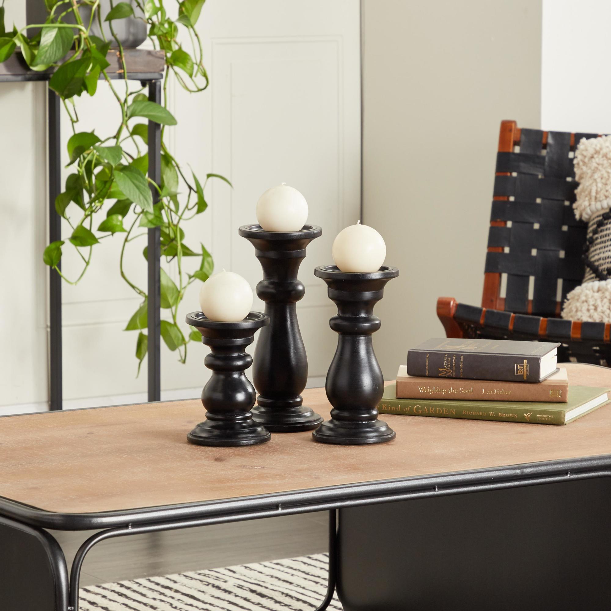 Set of 3 Mango Wood Turned Style Pillar Decorative Candle Holder