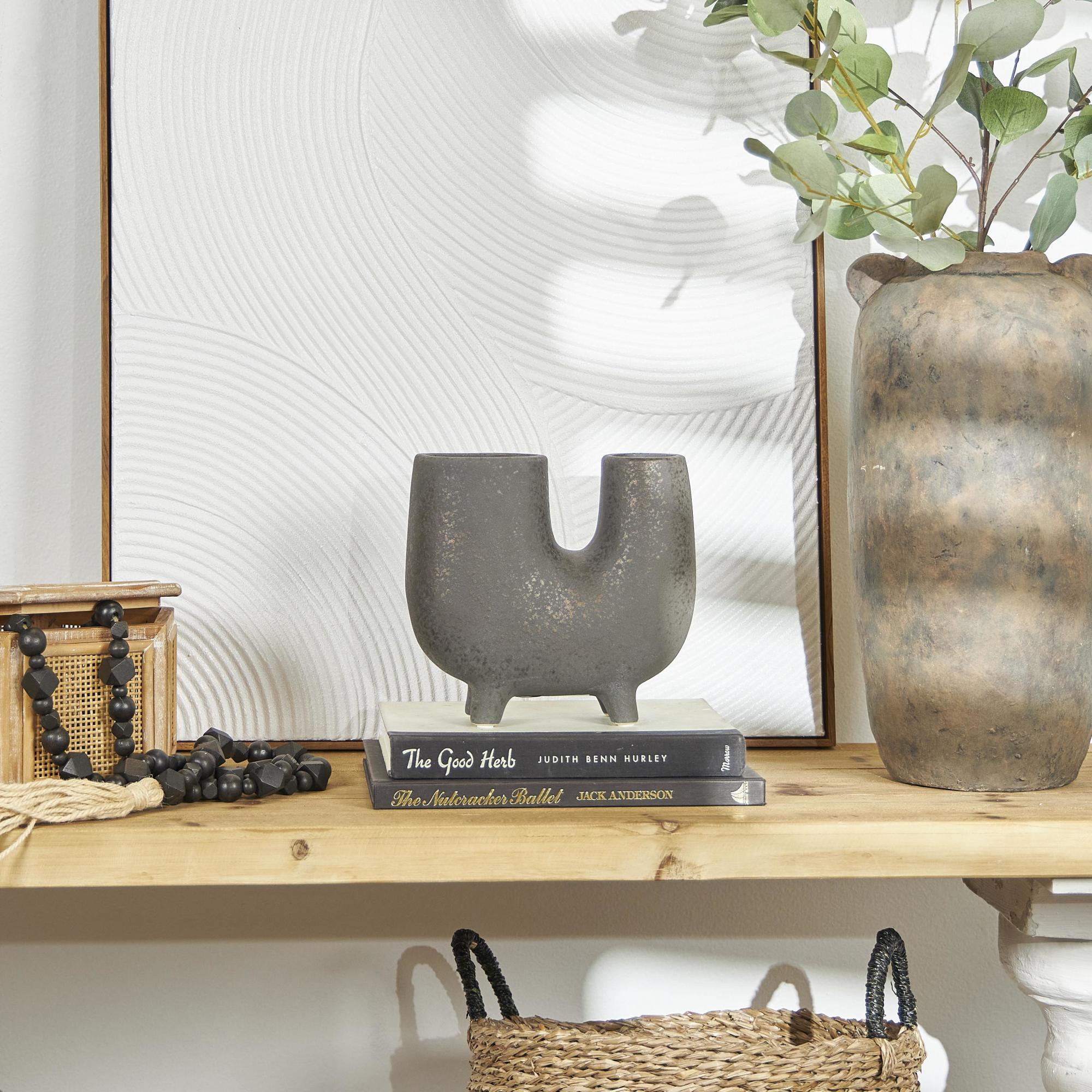 CosmoLiving by Cosmopolitan Abstract Dark Gray Ceramic U-Shaped Decorative Vase with Small Feet