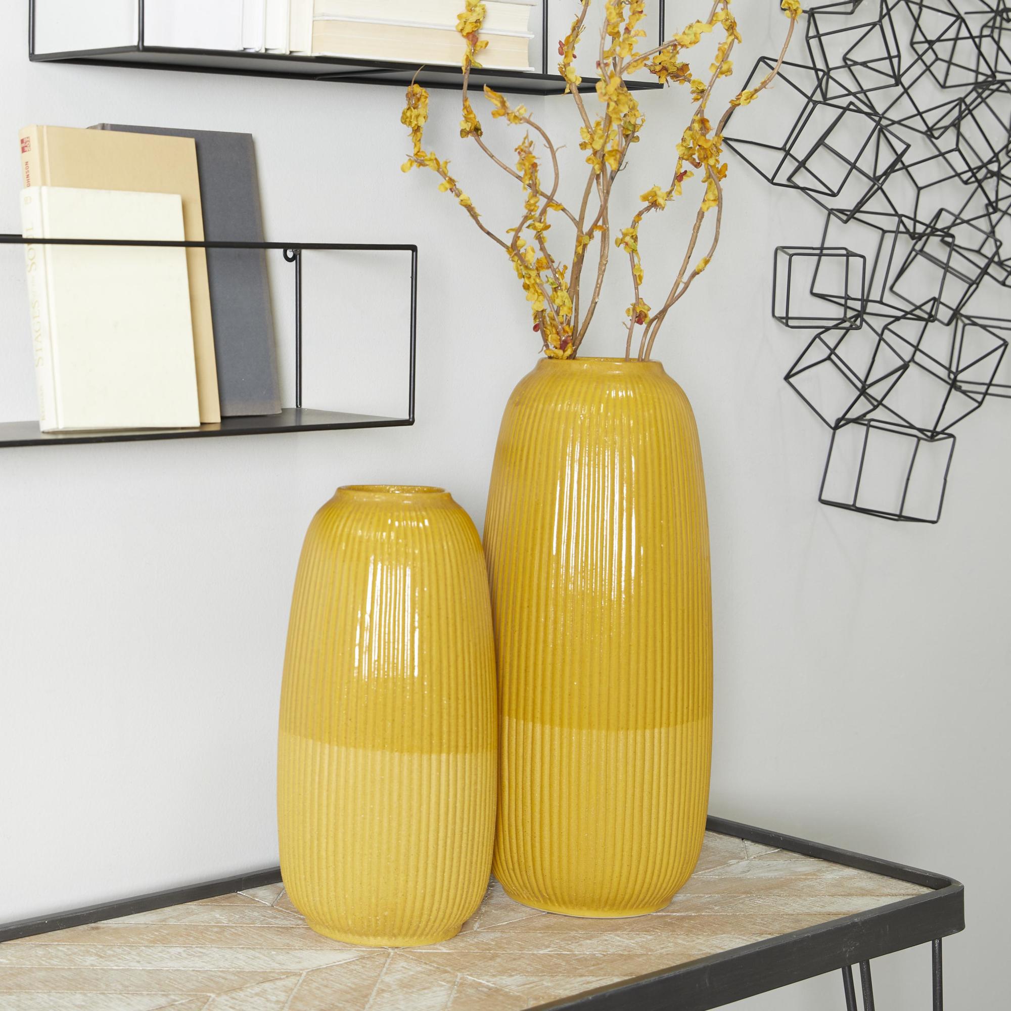 CosmoLiving by Cosmopolitan Set of 2 Yellow Ceramic Decorative Vase
