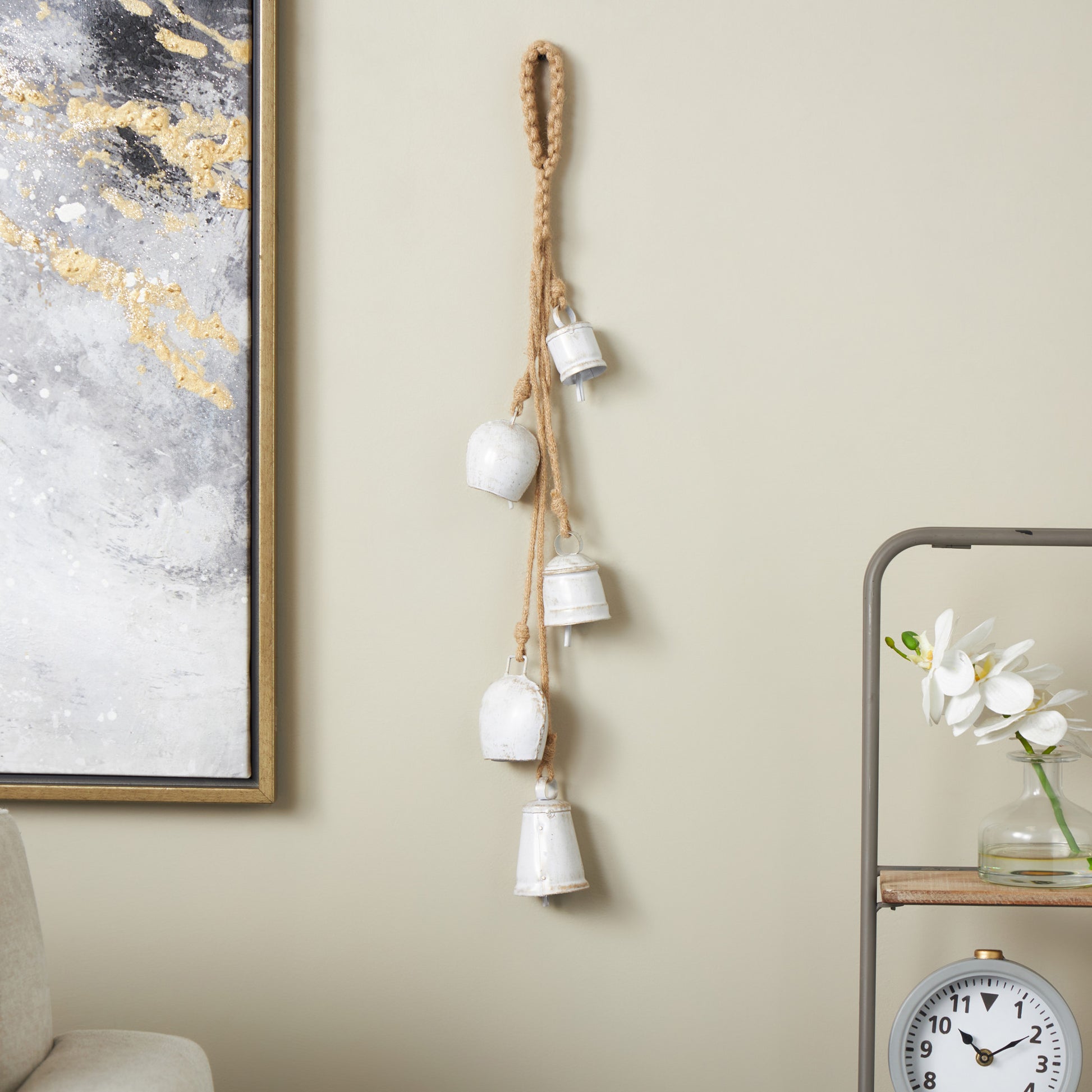 Metal Cascading Cluster Indoor Outdoor Decorative Cow Bells with Jute Hanging Rope