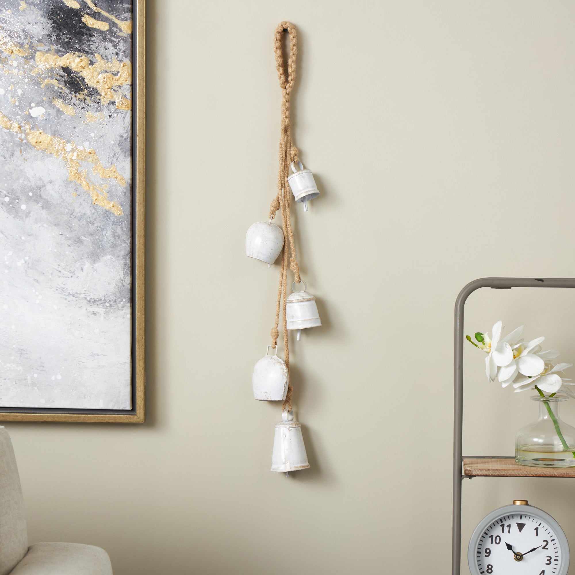 Metal Cascading Cluster Indoor Outdoor Decorative Cow Bells with Jute Hanging Rope