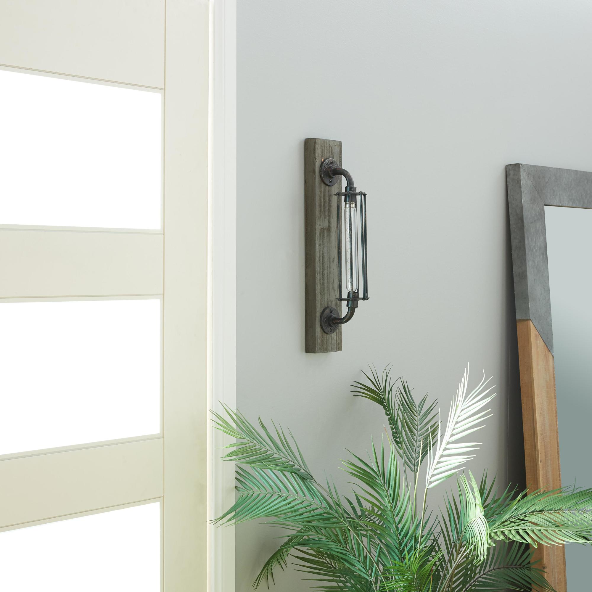 Geometric Black Metal Battery Operated Room Accent Lamp with Included Fixed LED Light