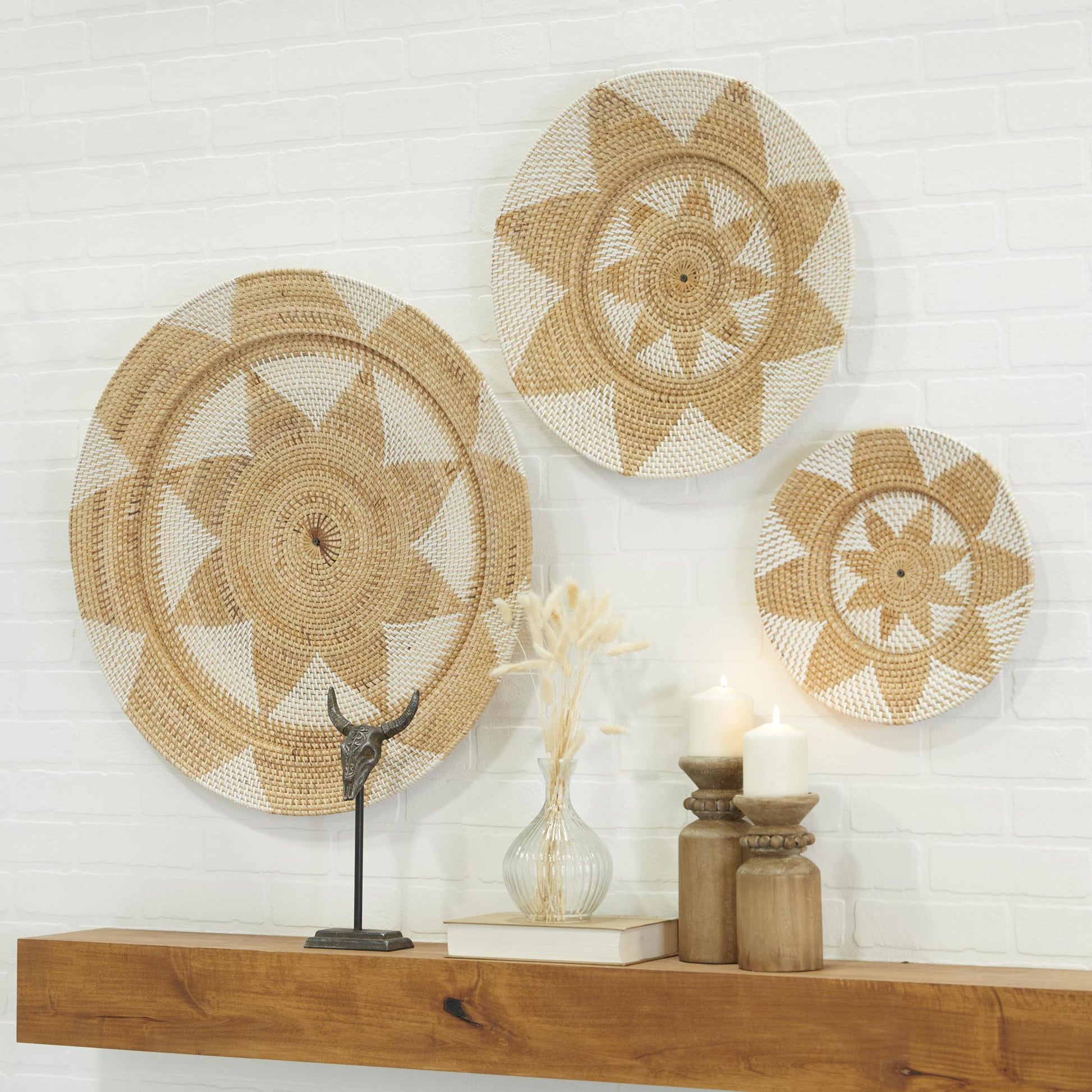 Set of 3 Plate Rattan Handmade Woven Basket Home Wall Decor Set of 3 28", 20", 14"W