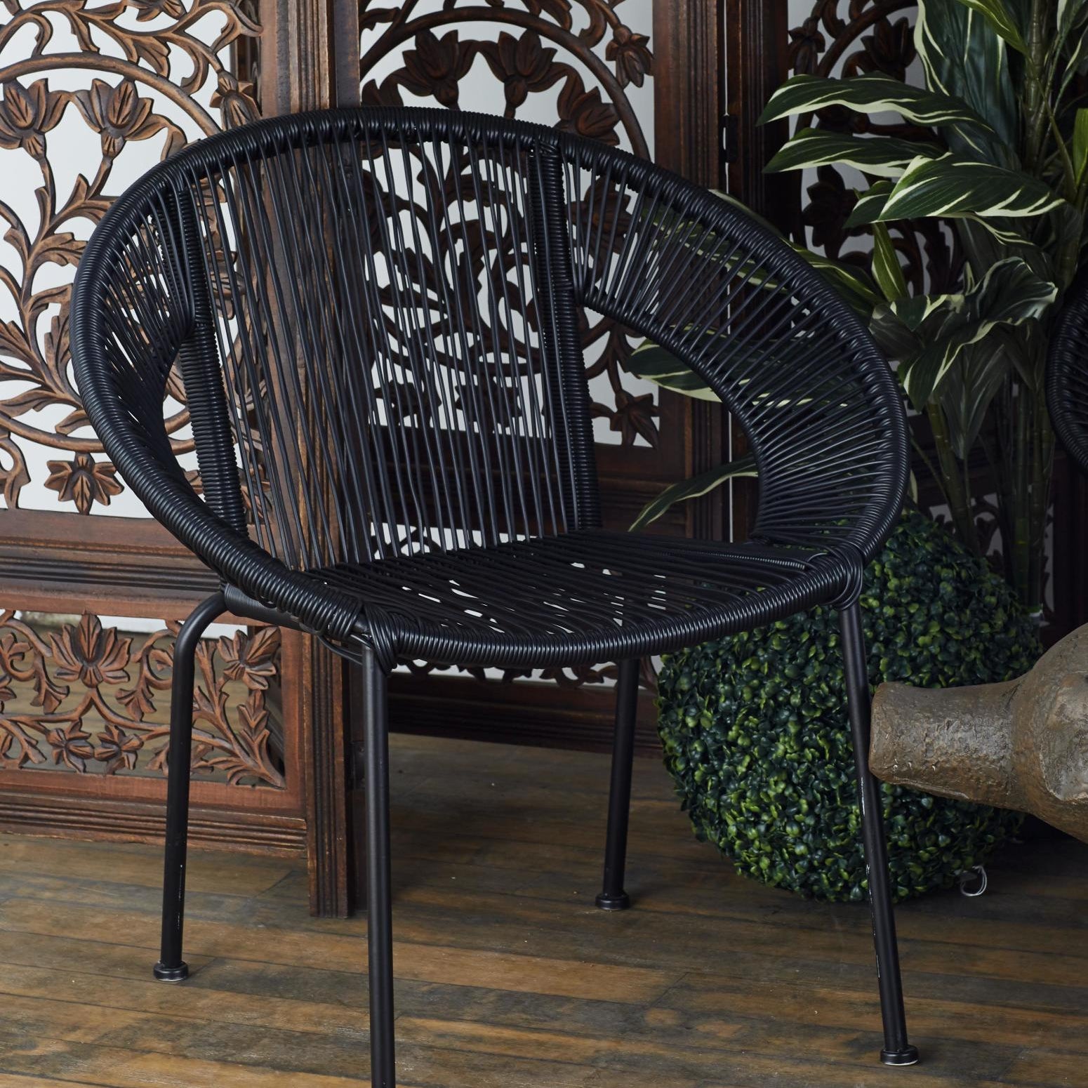 Plastic Rattan Woven Round Outdoor Chair 29" x 23" x 30"
