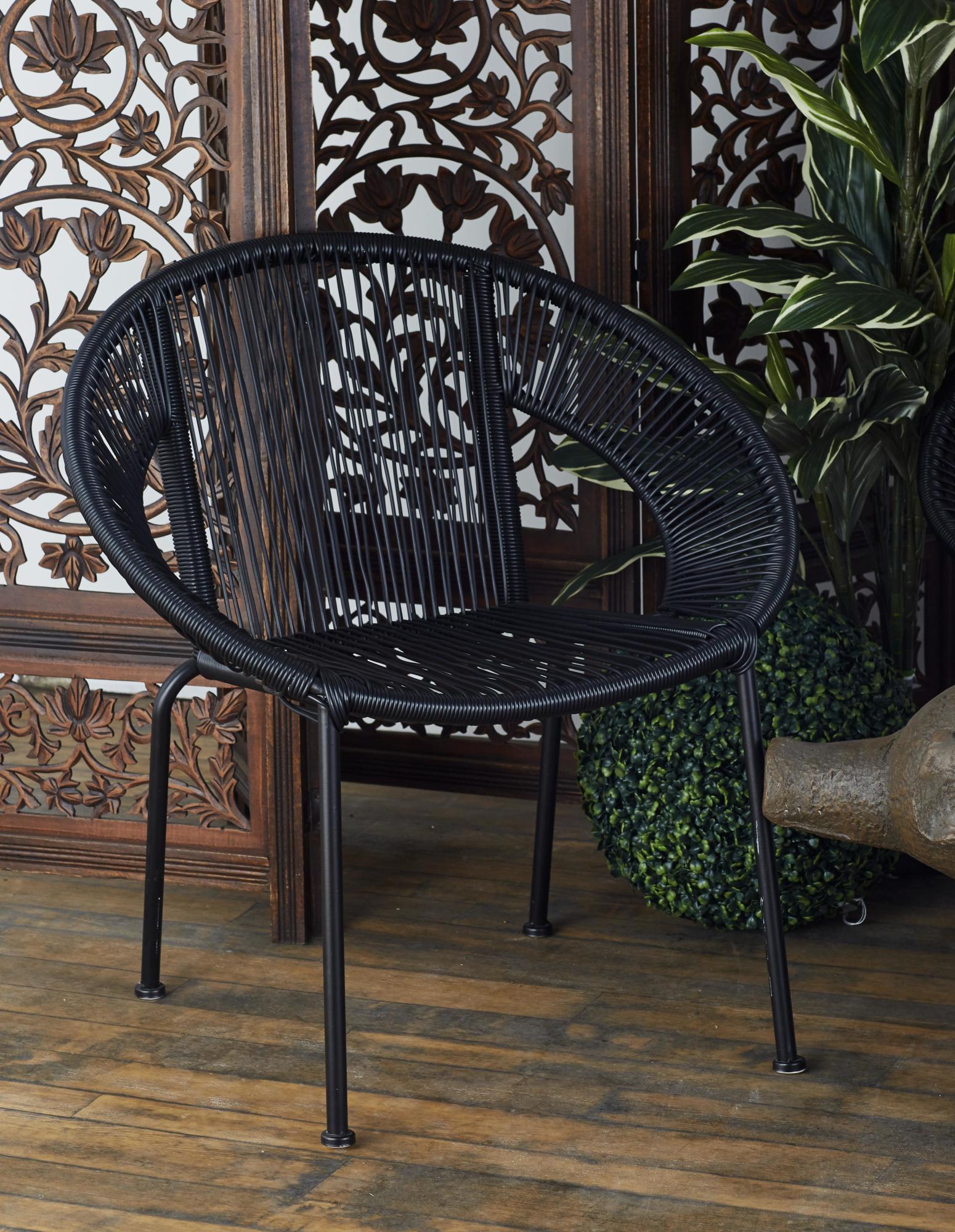 Plastic Rattan Woven Round Outdoor Chair 29" x 23" x 30"