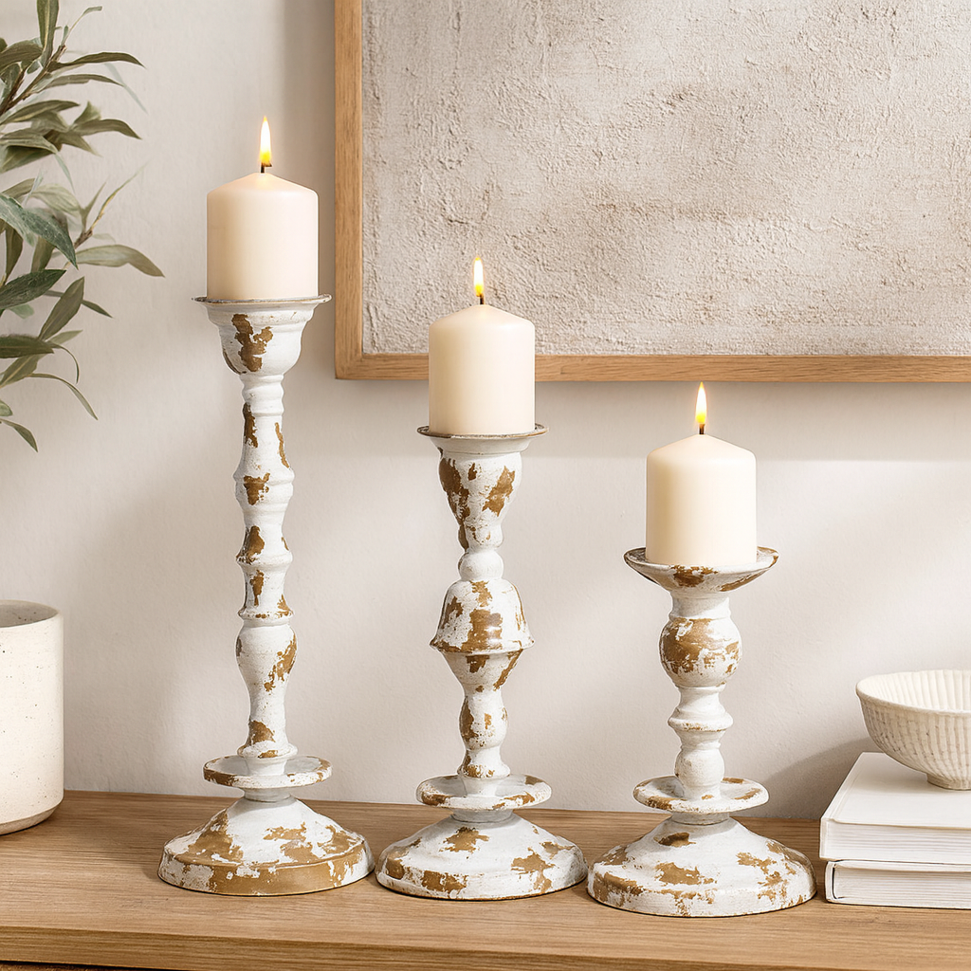 Set of 3 White Metal Decorative Candle Holder