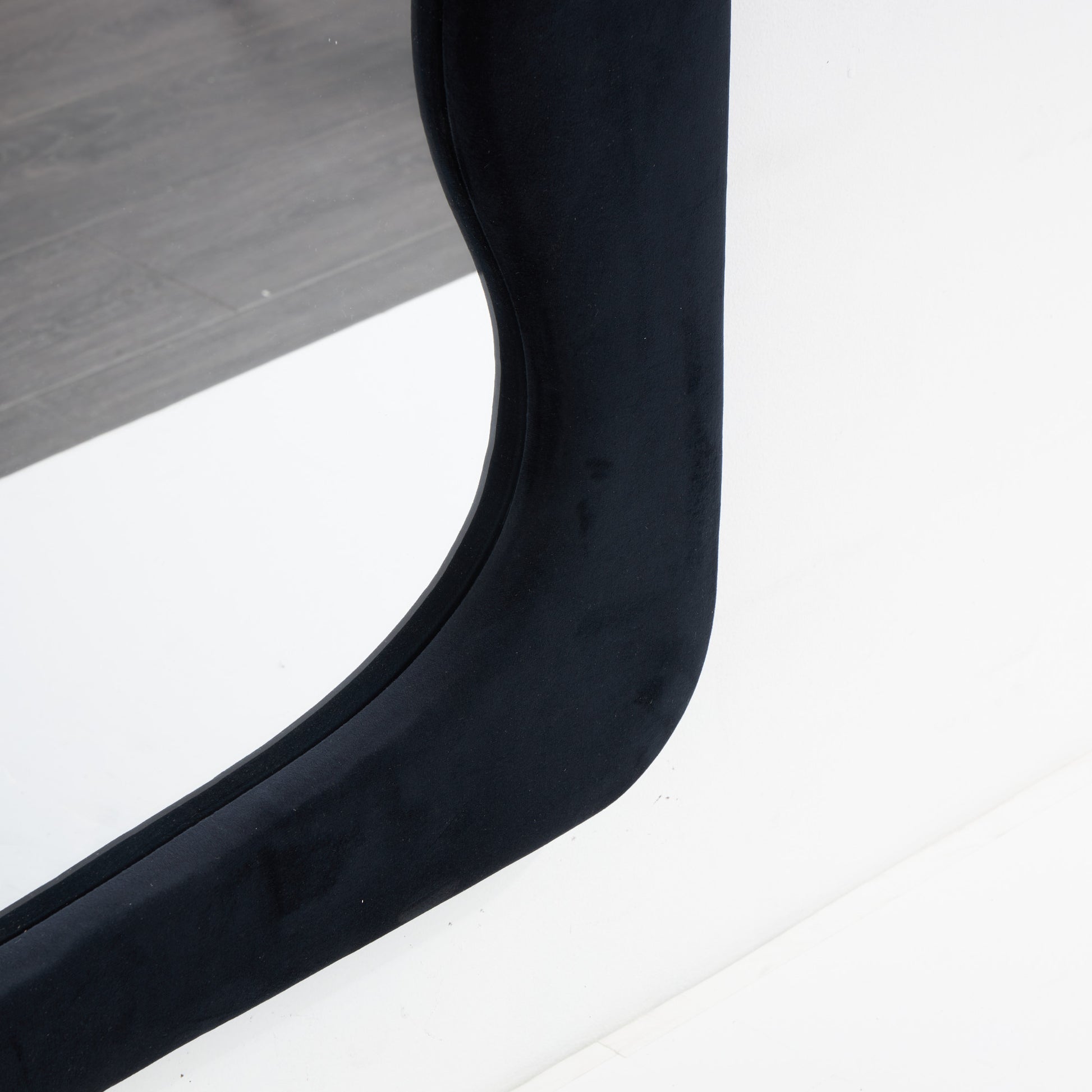 Velvet Wavy Room Floor Mirror