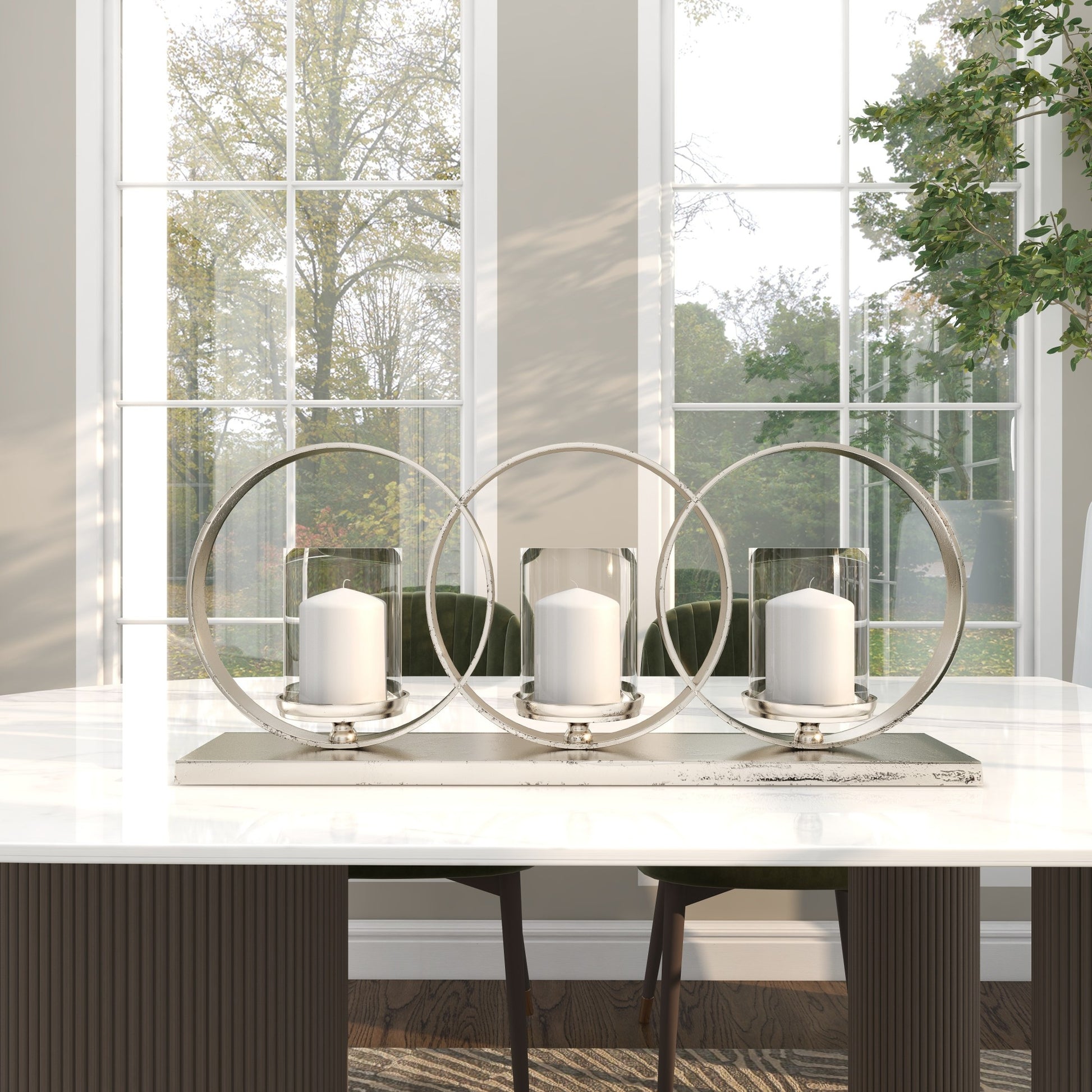 Geometric Silver Aluminum Metal Overlapping Rings Pillar 3 Plate Decorative Candelabra