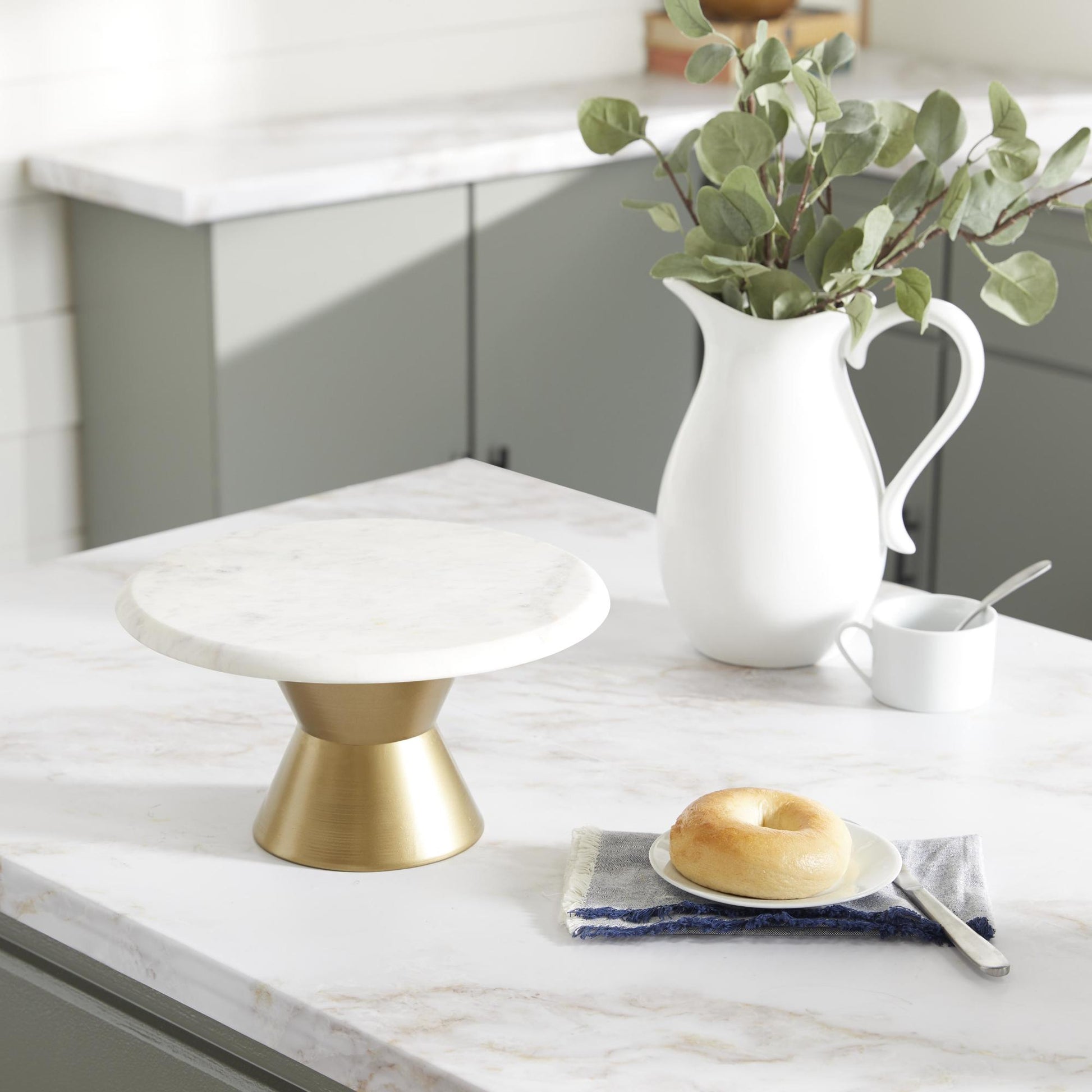 White Marble Decorative Cake Stand with Gold Base