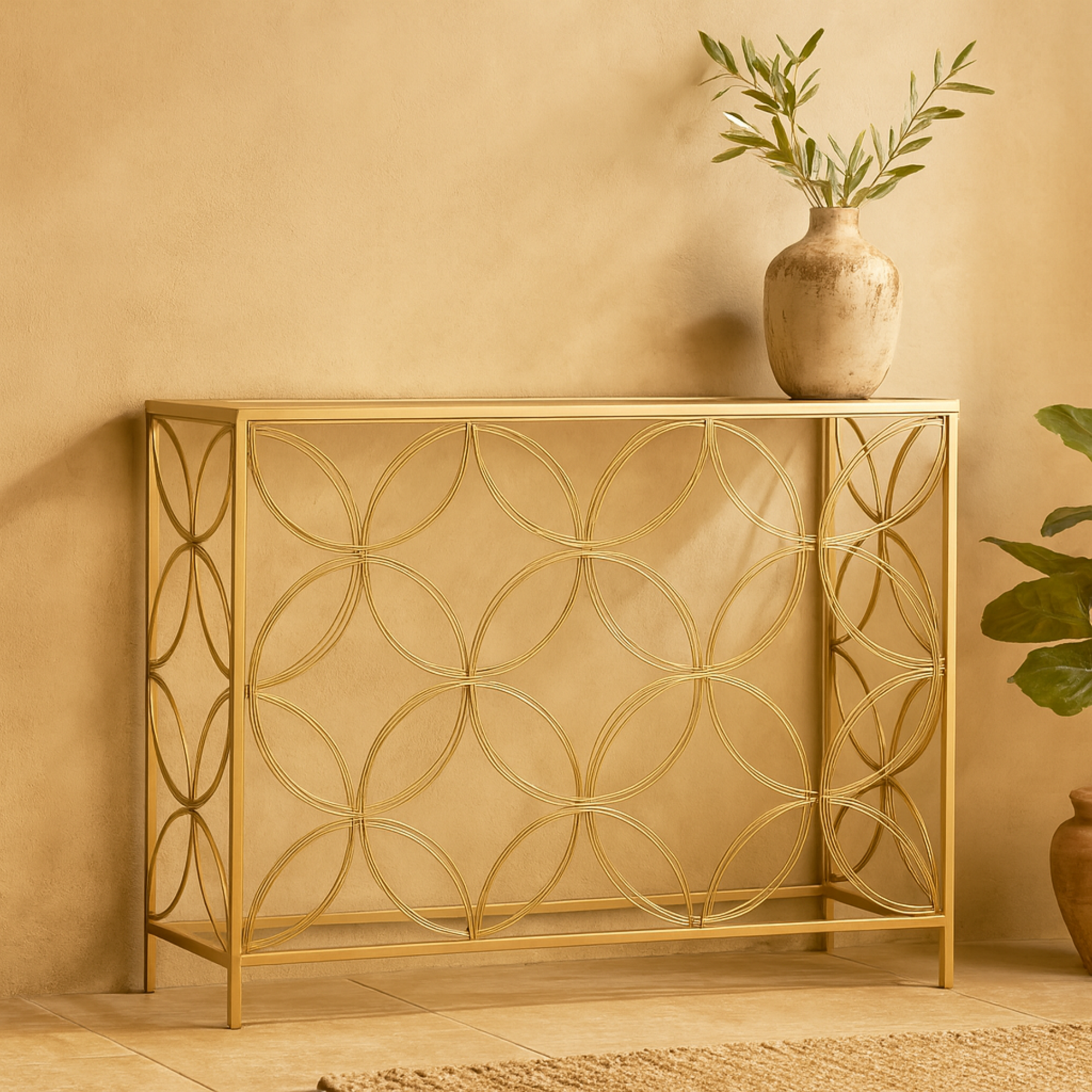 Geometric Gold Metal Open Style Quatrefoil Frame Living Room Console Table with Glass Top