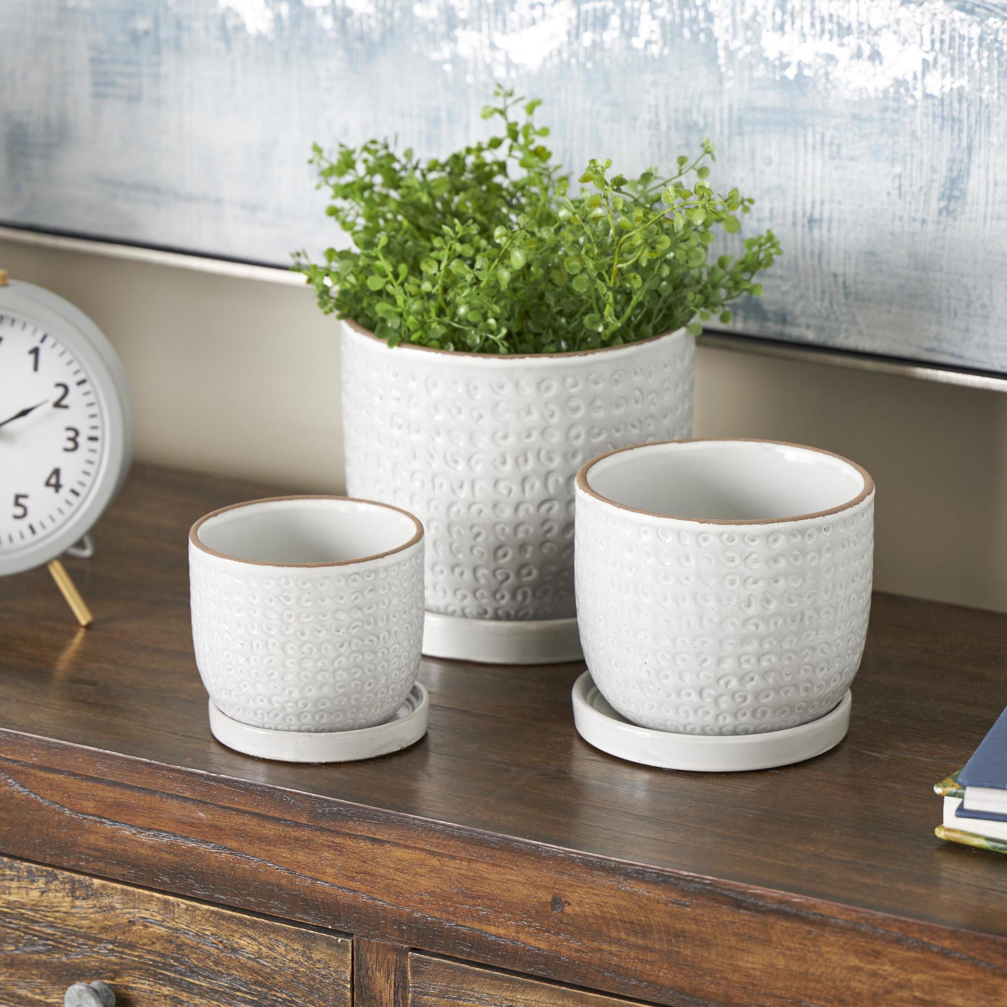 Set of 3 White Ceramic Abstract Circle Patterned Indoor Outdoor Planter with Brown Accents and Base Tray