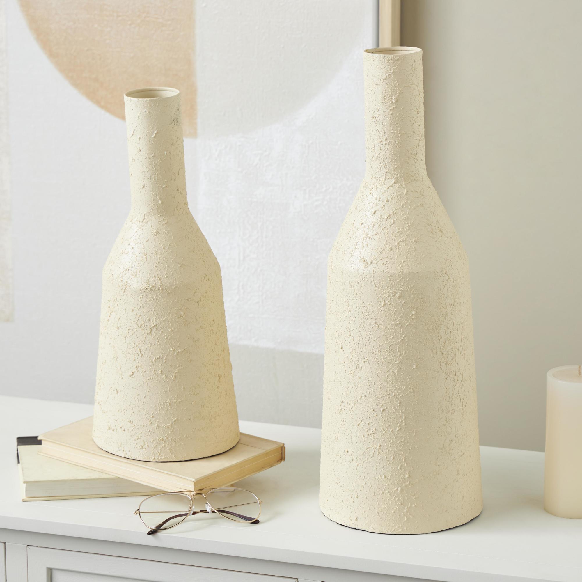 Set of 2 Metal Minimalistic Distressed Textured Decorative Vase Set of 2 18", 14"H