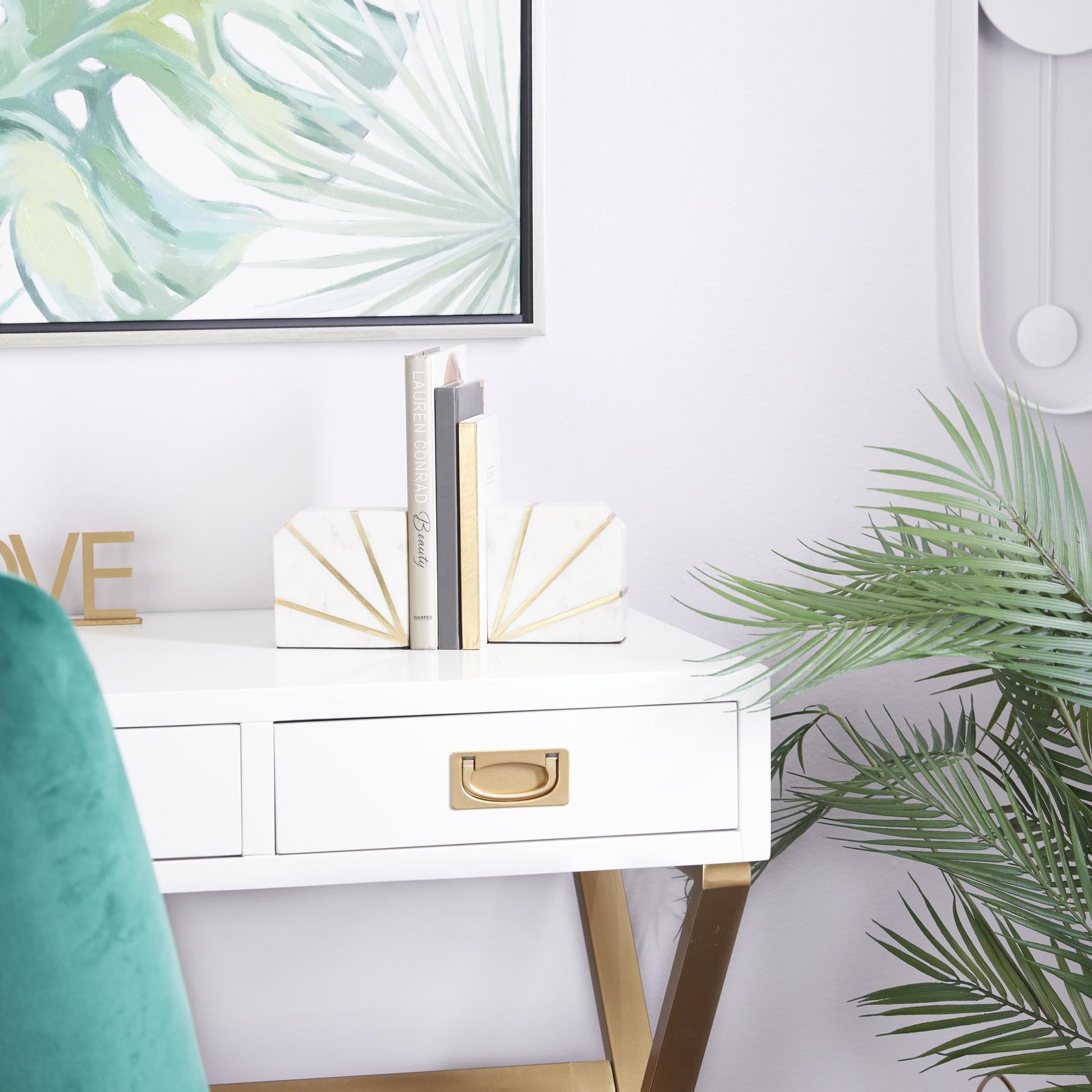 CosmoLiving by Cosmopolitan Set of 2 Geometric White Marble 8 lbs Decorative Bookends with Gold Inlay