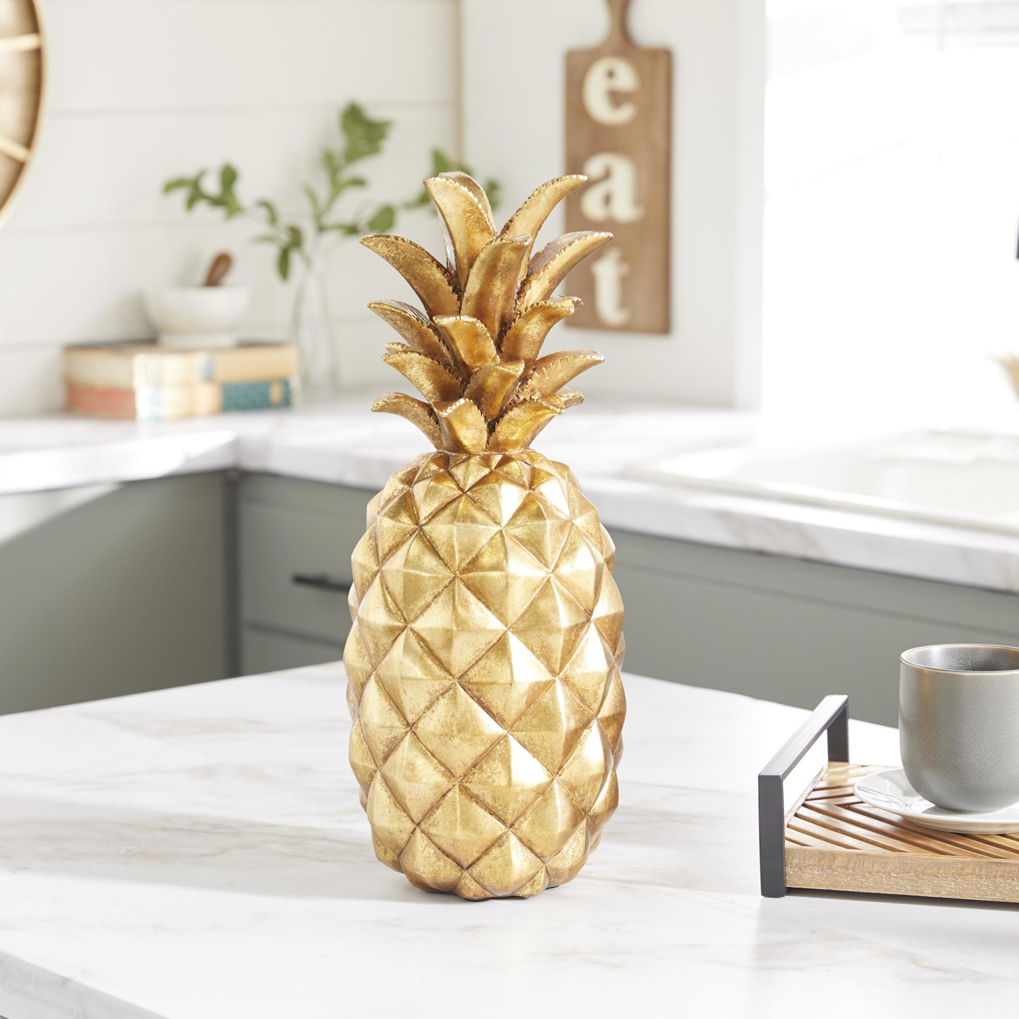 Fruit Gold Polystone Textured Pineapple Decorative Sculpture