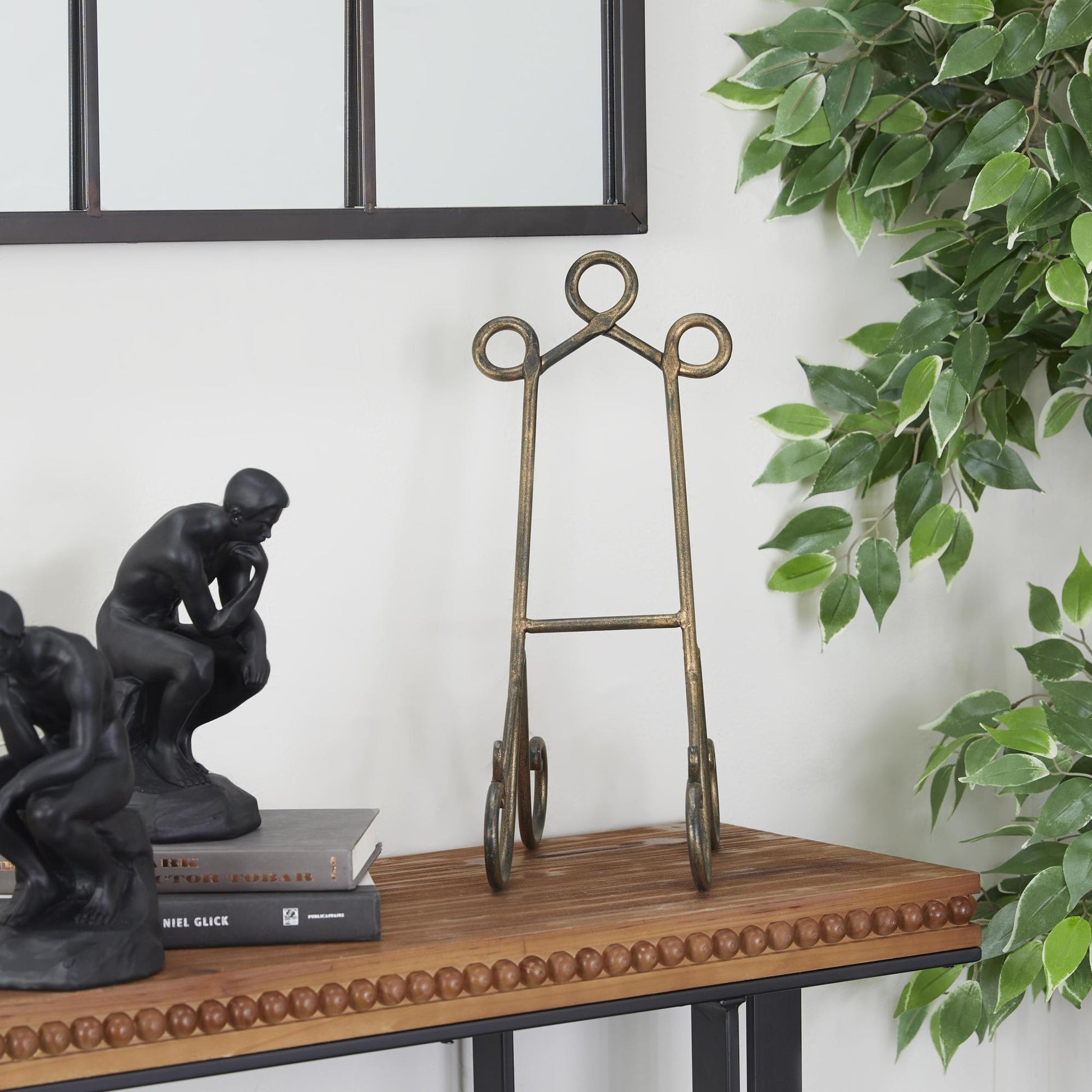 Metal Scroll Display Easel 10" x 19" x 13"