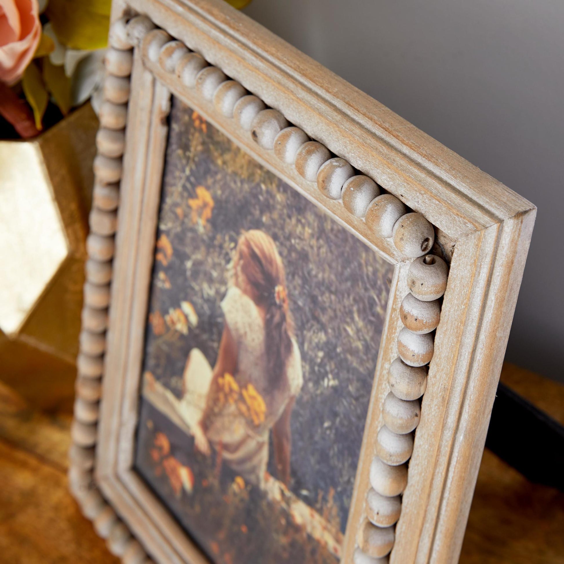 Light Brown Wood Beaded 1 Slot Ornate Photo Frame