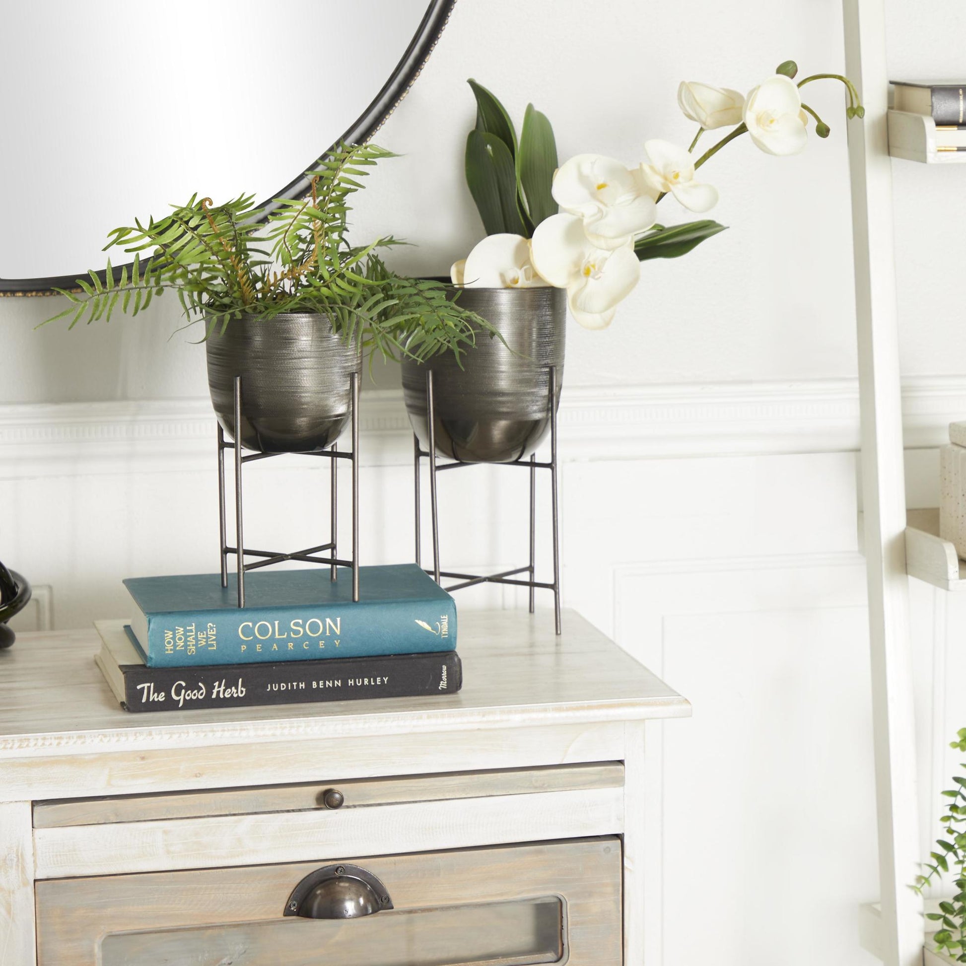 Set of 2 Metal Indoor Outdoor Planter with Removable Stand