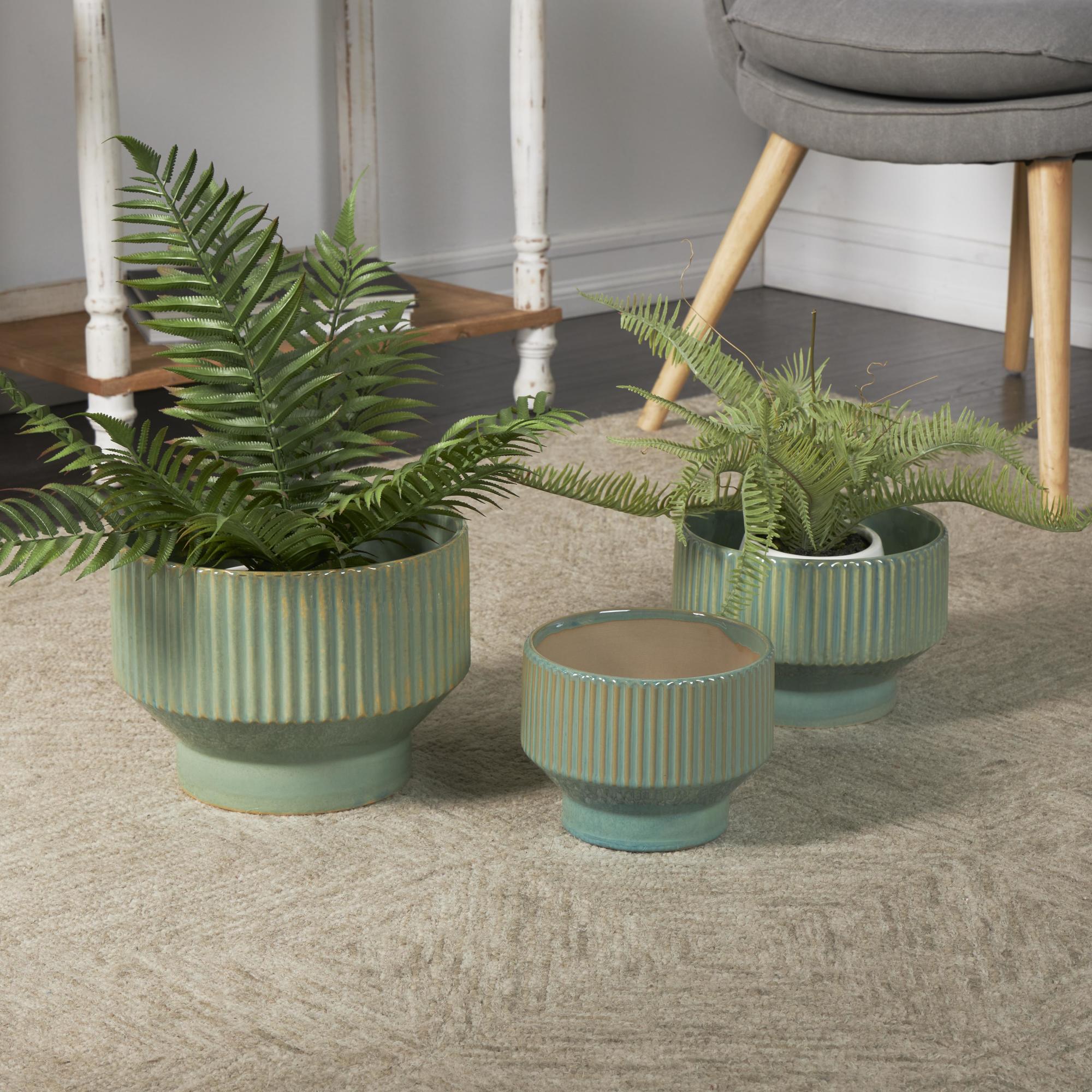 Set of 3 Ceramic Wide Indoor Outdoor Planter with Linear Grooves and Tapered Bases