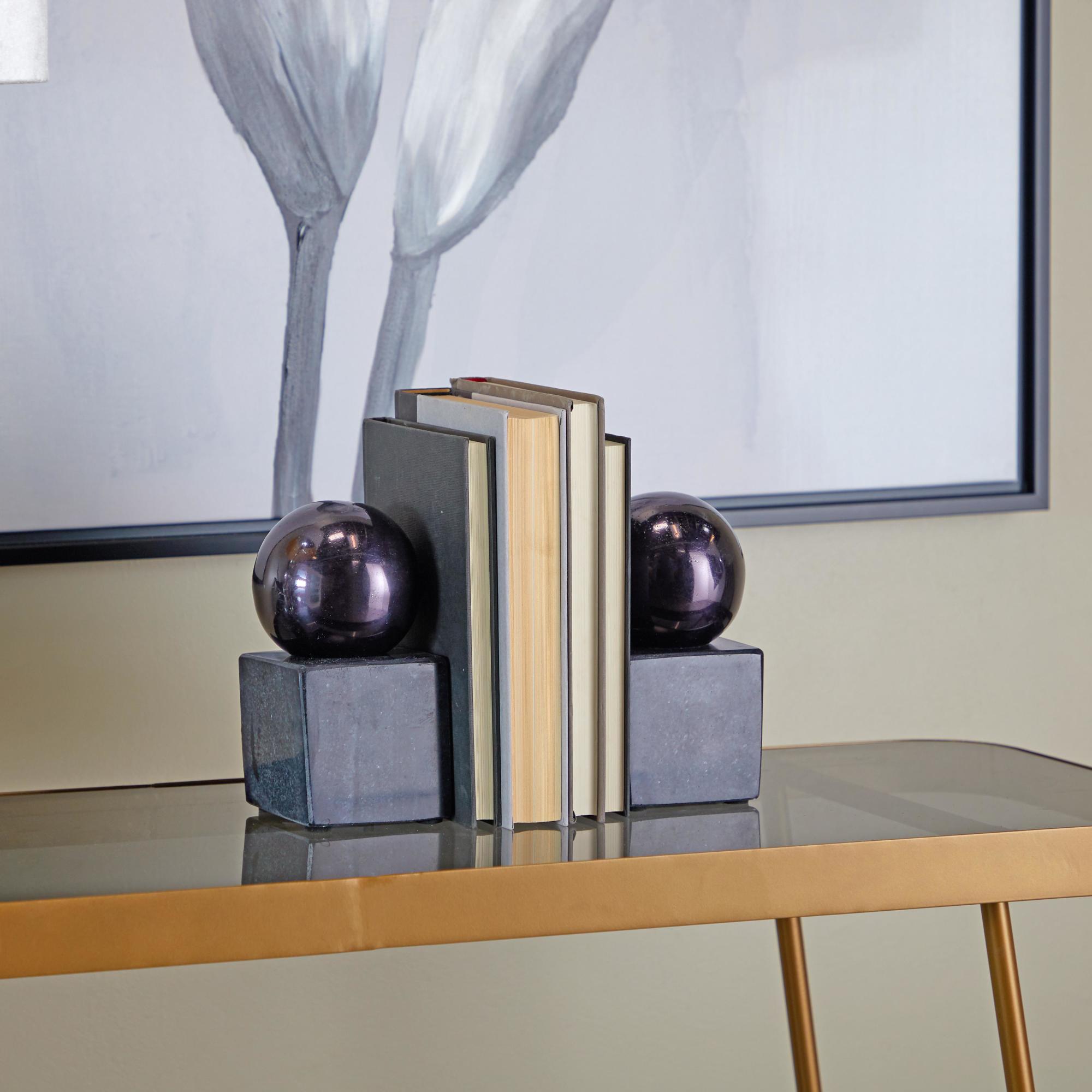 CosmoLiving by Cosmopolitan Set of 2 Marble 7 lbs Decorative Bookends with Silver Aluminum Orb