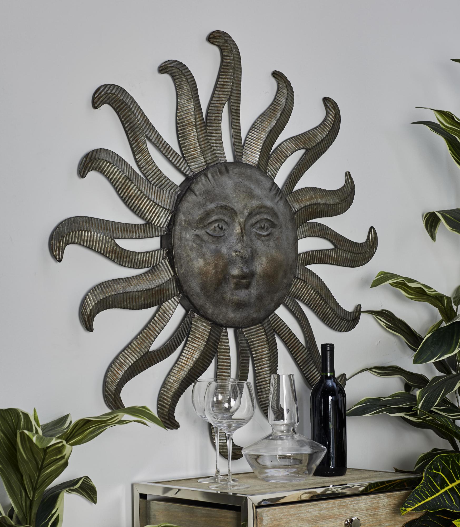 Sun Gray Metal Indoor Outdoor Face Home Wall Decor with Ribbed Detailing