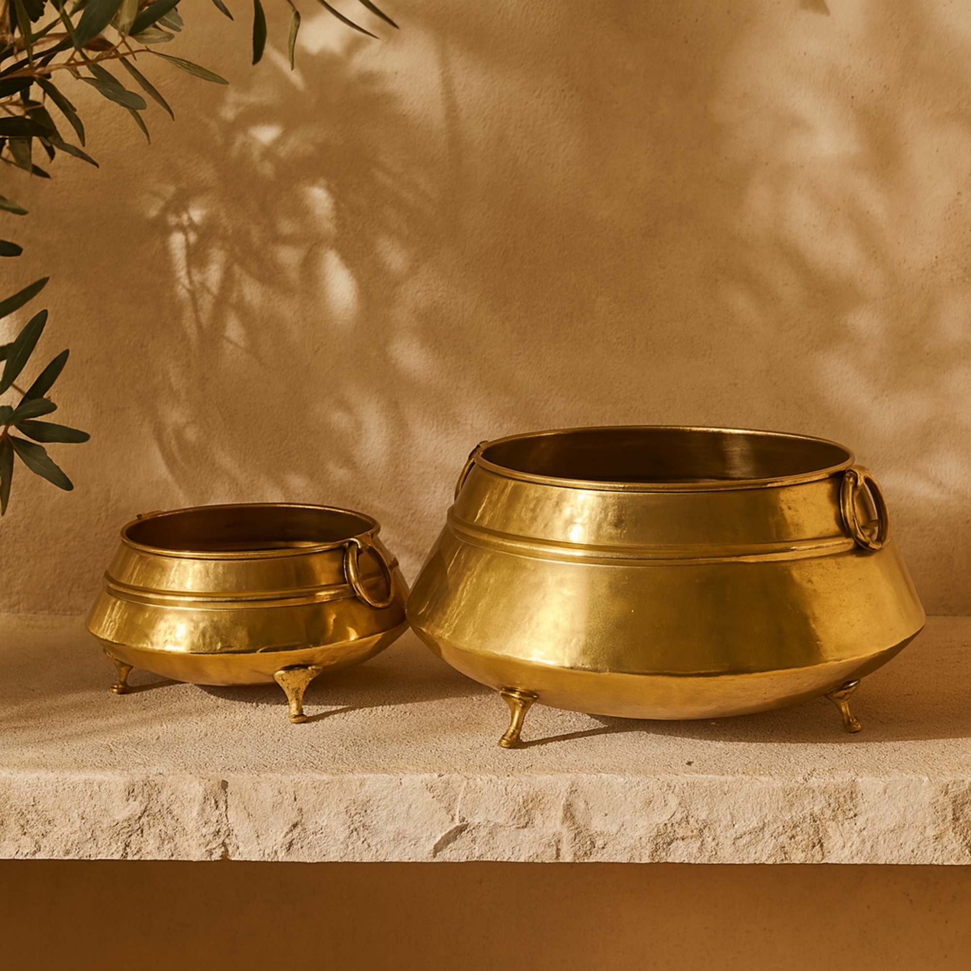 Set of 2 Gold Metal Hammered Pot Indoor Outdoor Planter with Scrolled Feet and Ring Handles