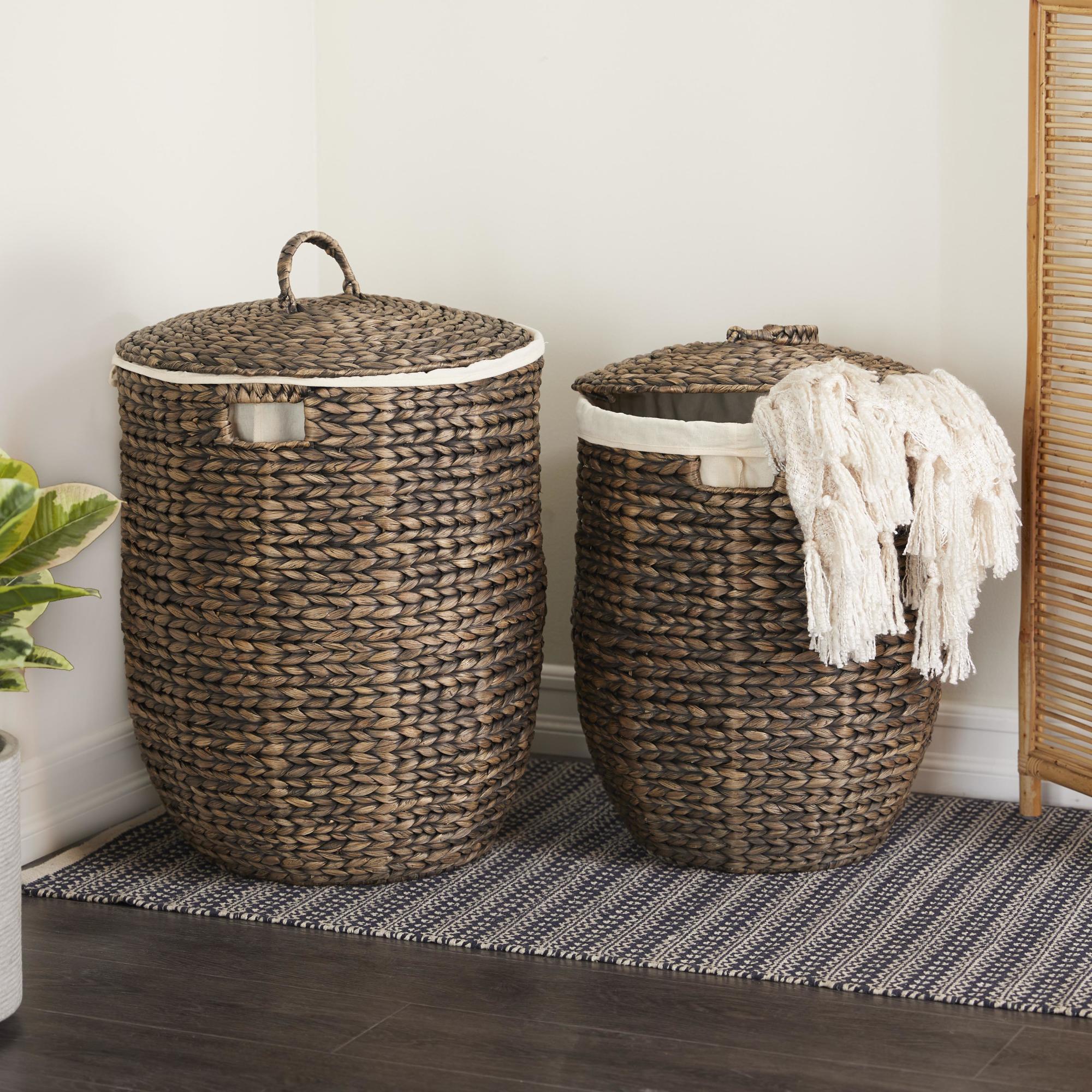 CosmoLiving by Cosmopolitan Set of 2 Seagrass Handmade Decorative and Functional Storage Basket with Liner and Matching Tops