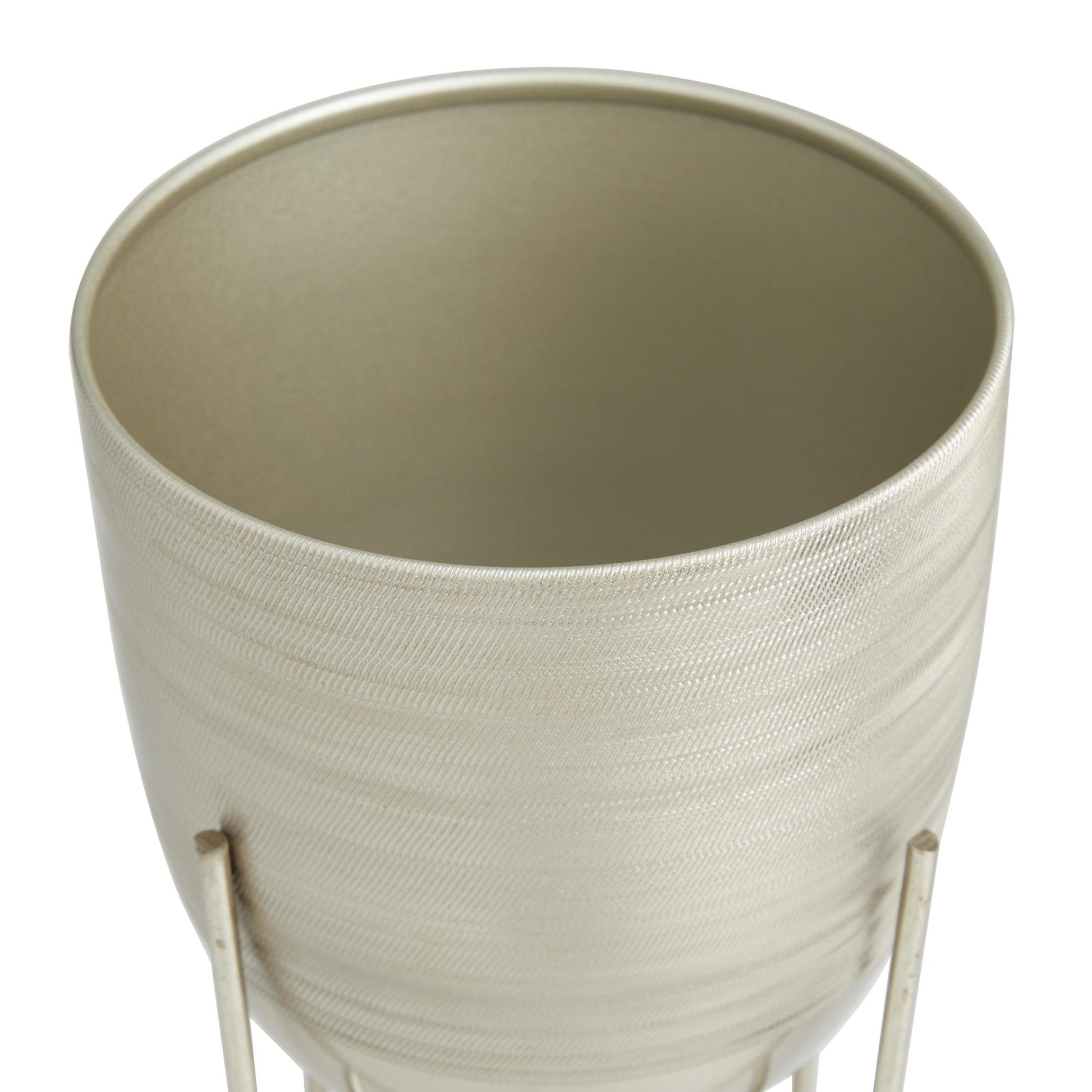 Set of 2 Metal Indoor Outdoor Planter with Removable Stand