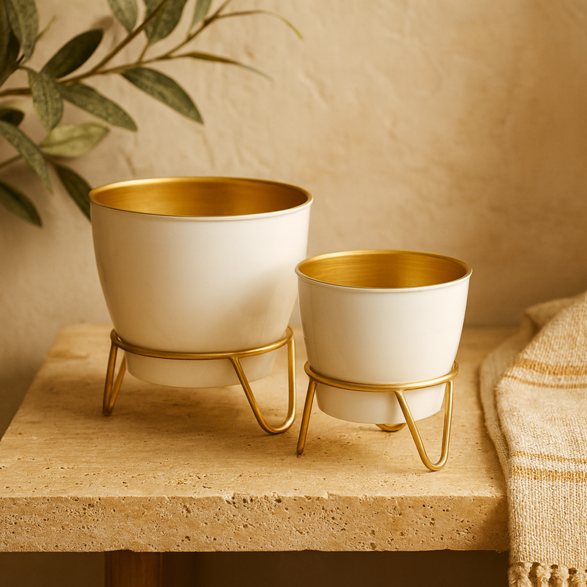 Set of 2 Metal Indoor Outdoor Planter with Removable Stand