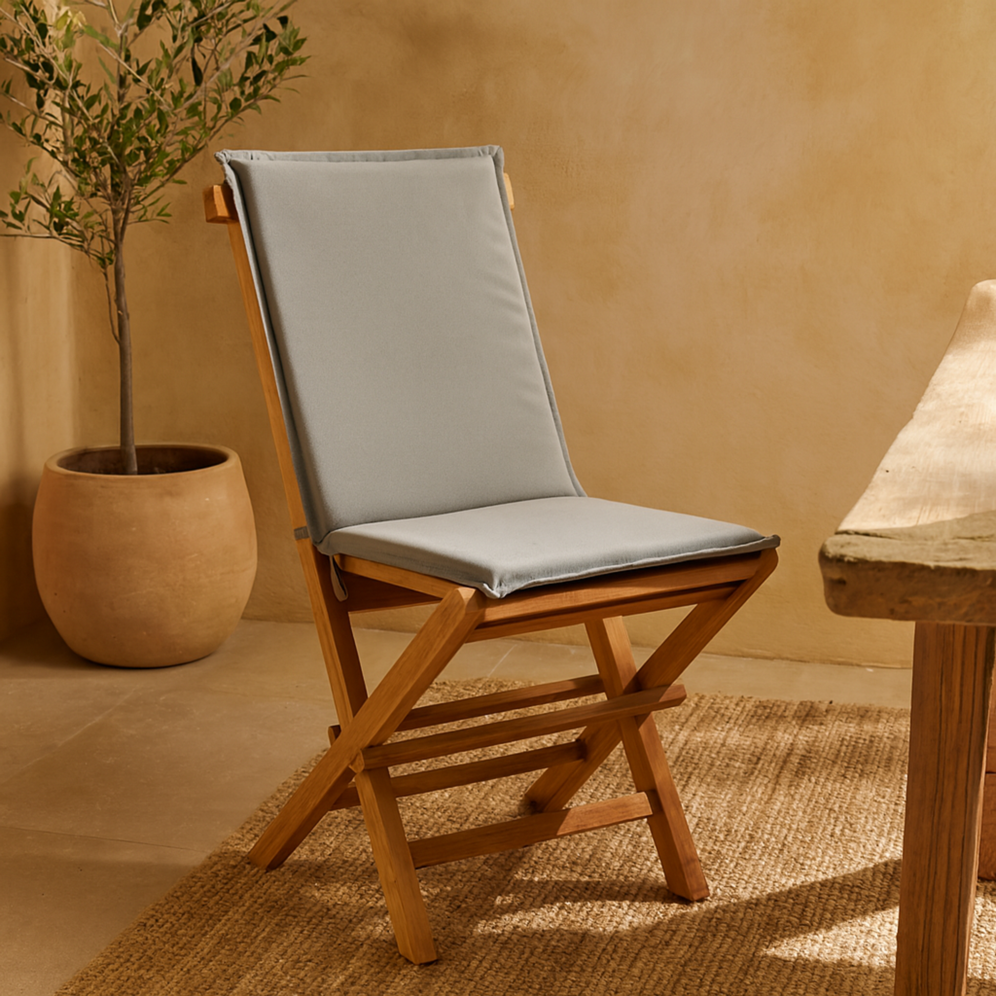 Set of 2 Brown Teak Wood Folding Patio Outdoor Dining Chair with Cushions